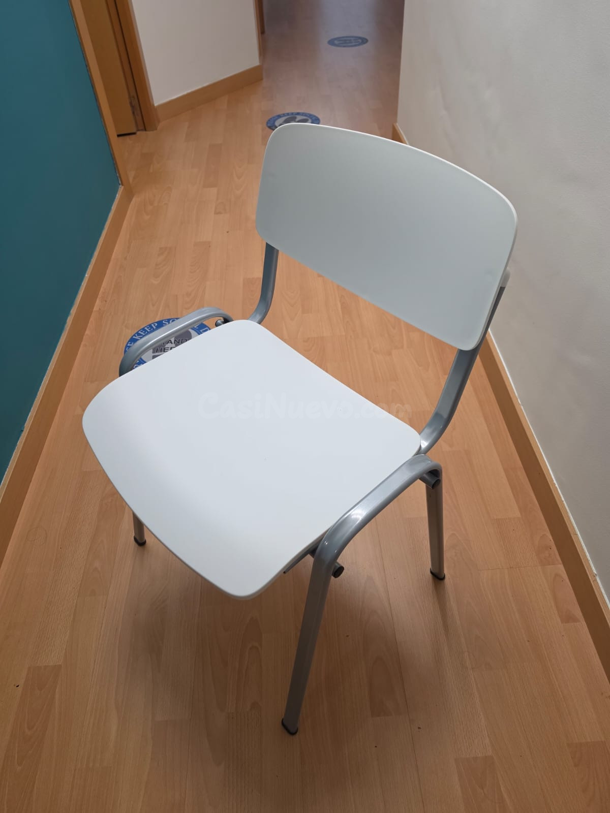 Silla moderna de metal y plástico blanco 2010 - foto 5