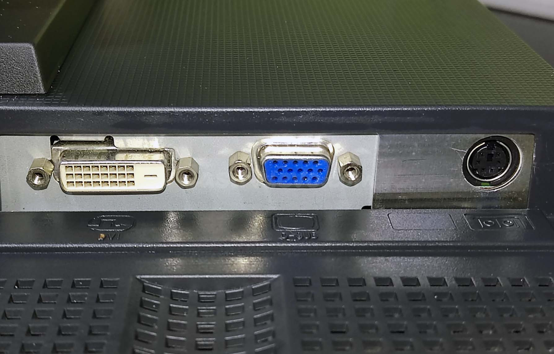 Monitor EIZO FlexScan L760T-C - foto 3