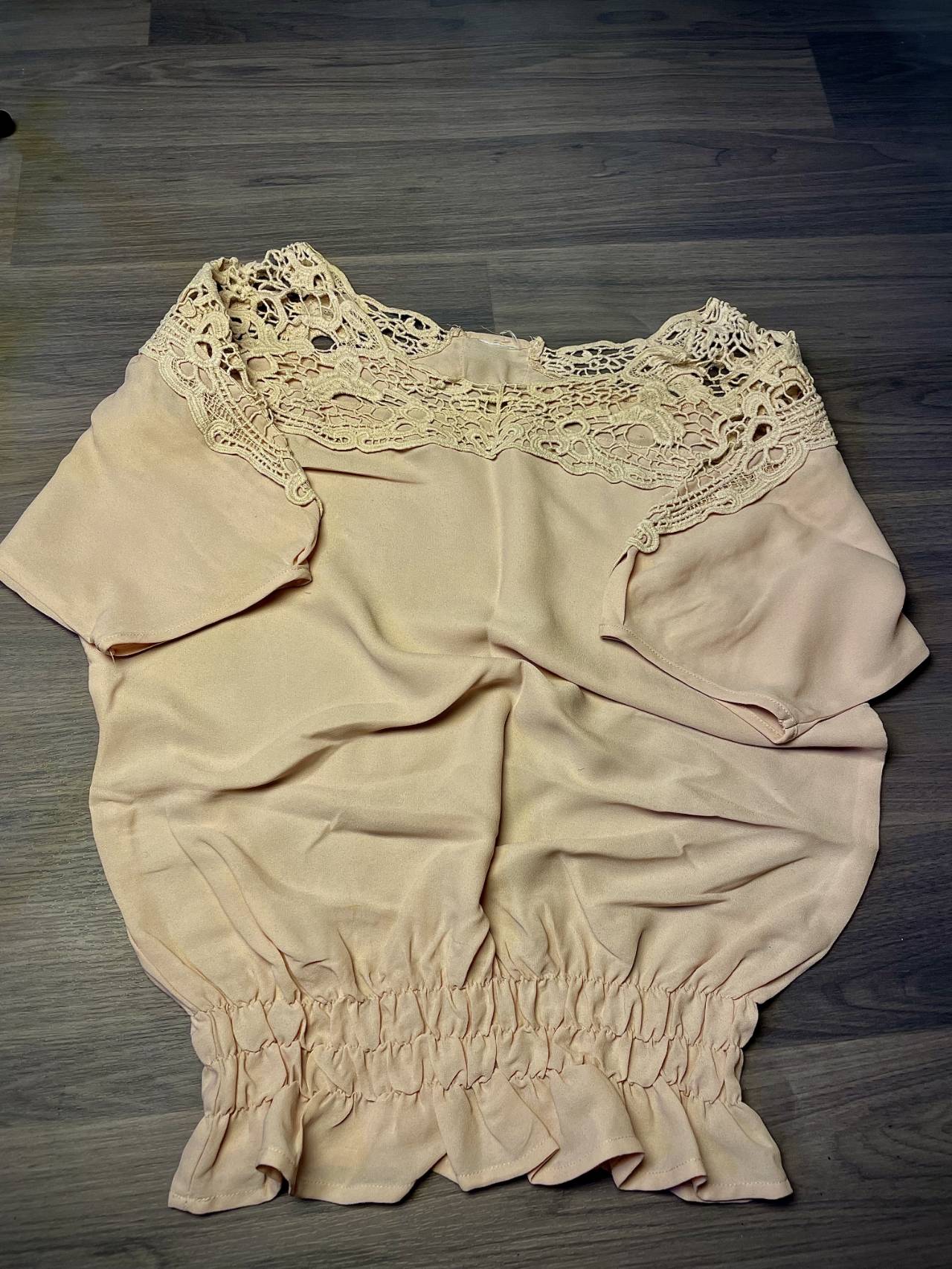 Blouse Femme Avec Dentelle – élégante Et Légère — image2