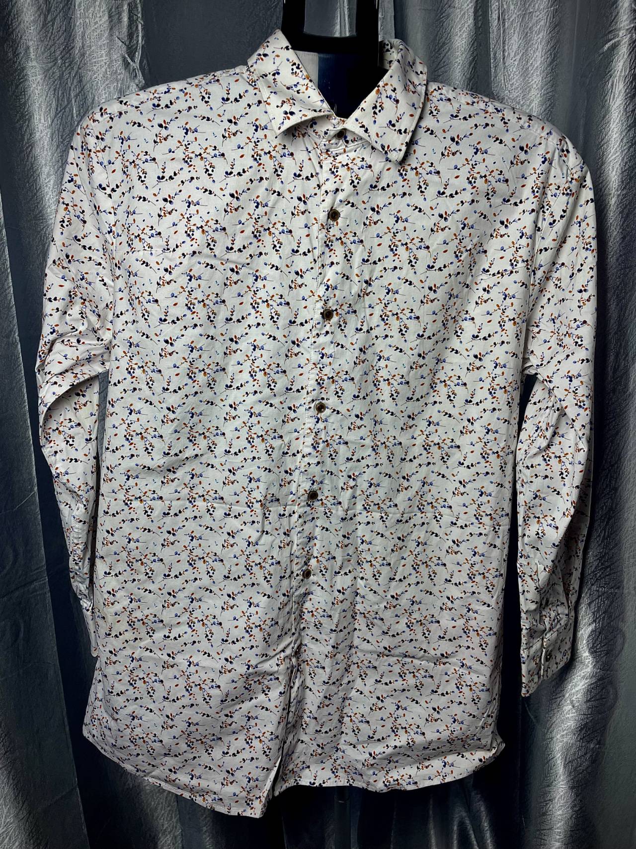Chemise à Motifs Floraux – Manches Longues — image principale