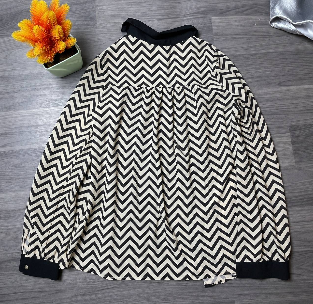 Chemise Manches Longues à Motif Chevrons — image1