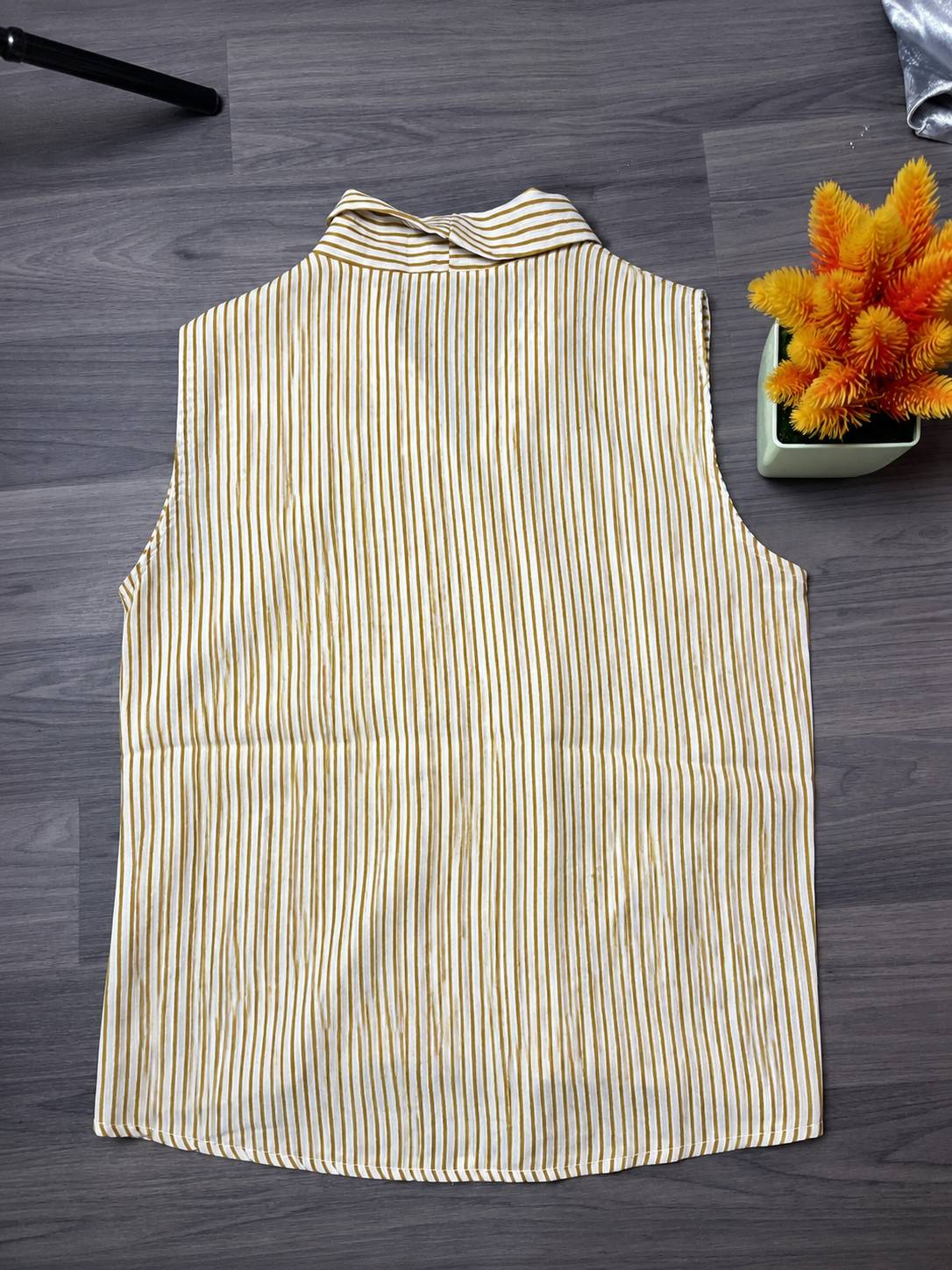 Chemise Sans Manches à Rayures — image1