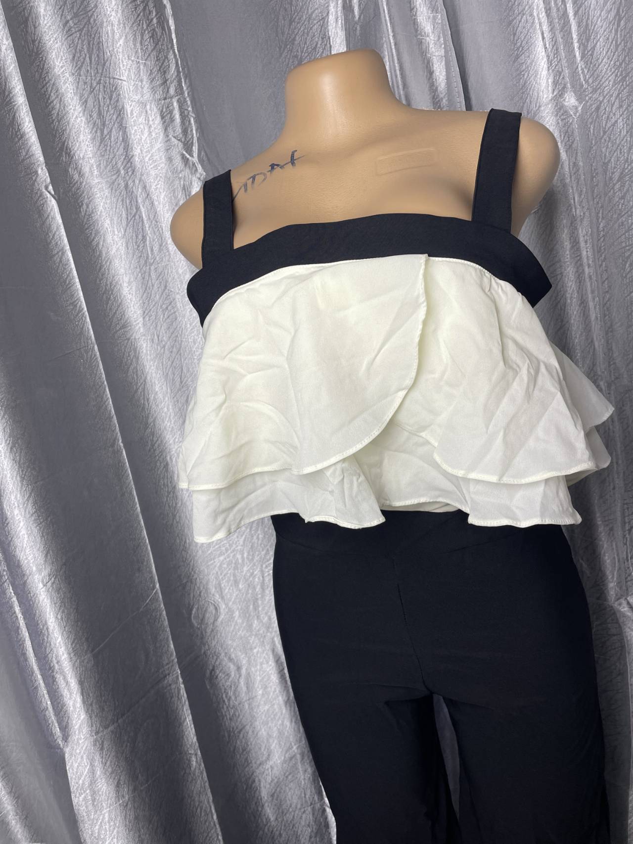 Combinaison Pantalon Femme à Volants — image1