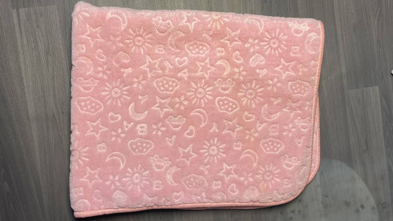 Couverture Bébé Ultra Douce – Motifs étoiles, Lunes Et Cœurs — image1