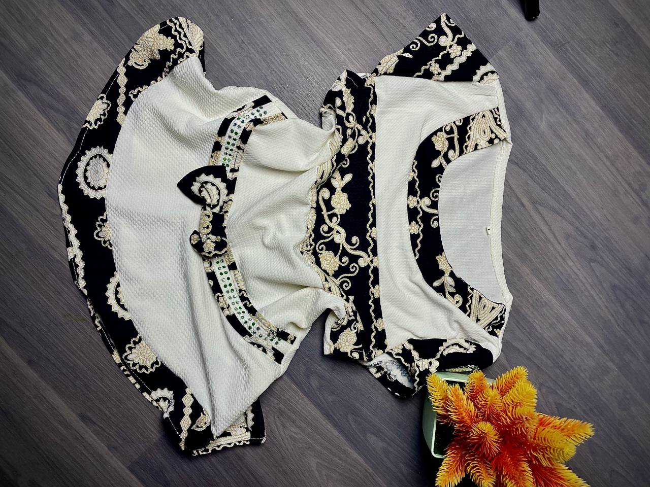 Ensemble Femme à Motifs Floraux — image principale