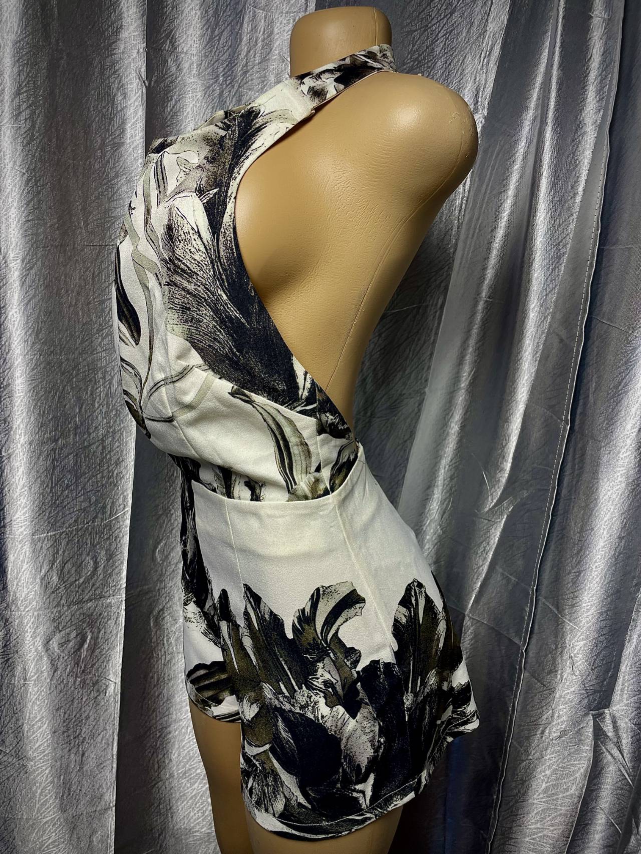 Ensemble Femme Short Et Top Dos Nu à Imprimé Floral — image1