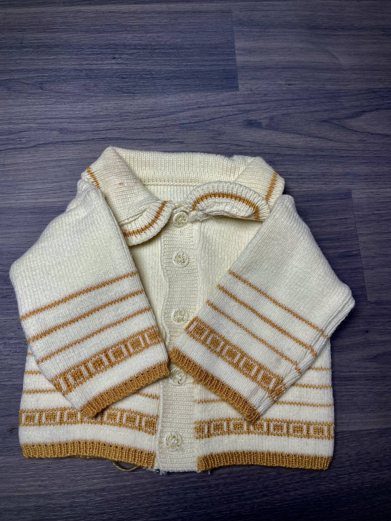 Gilet Bébé En Maille à Col Avec Boutons – Lovely B.b — image2