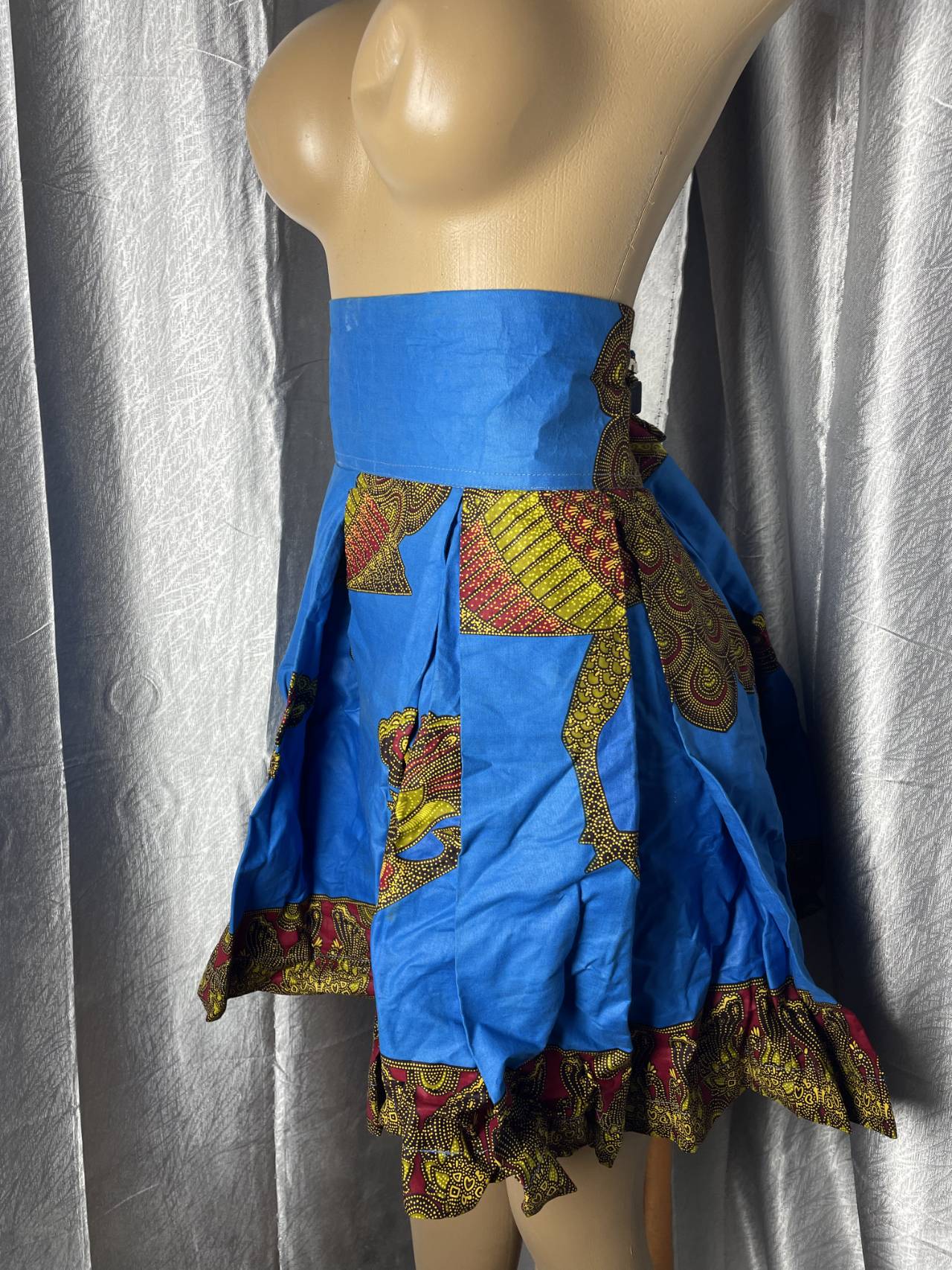 Jupe Courte évasée En Pagne Africain — image1
