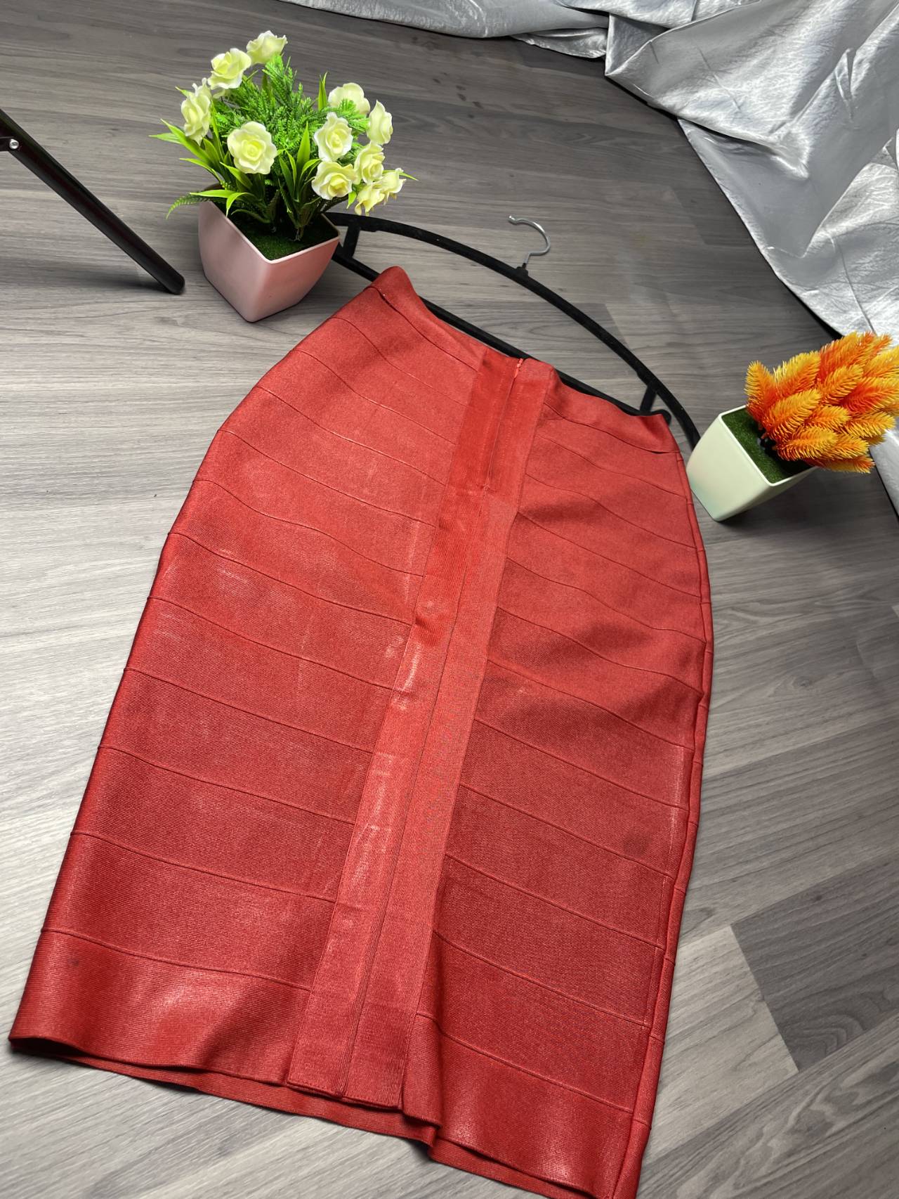 Jupe Crayon Rouge Moulante Style Bandage — image2