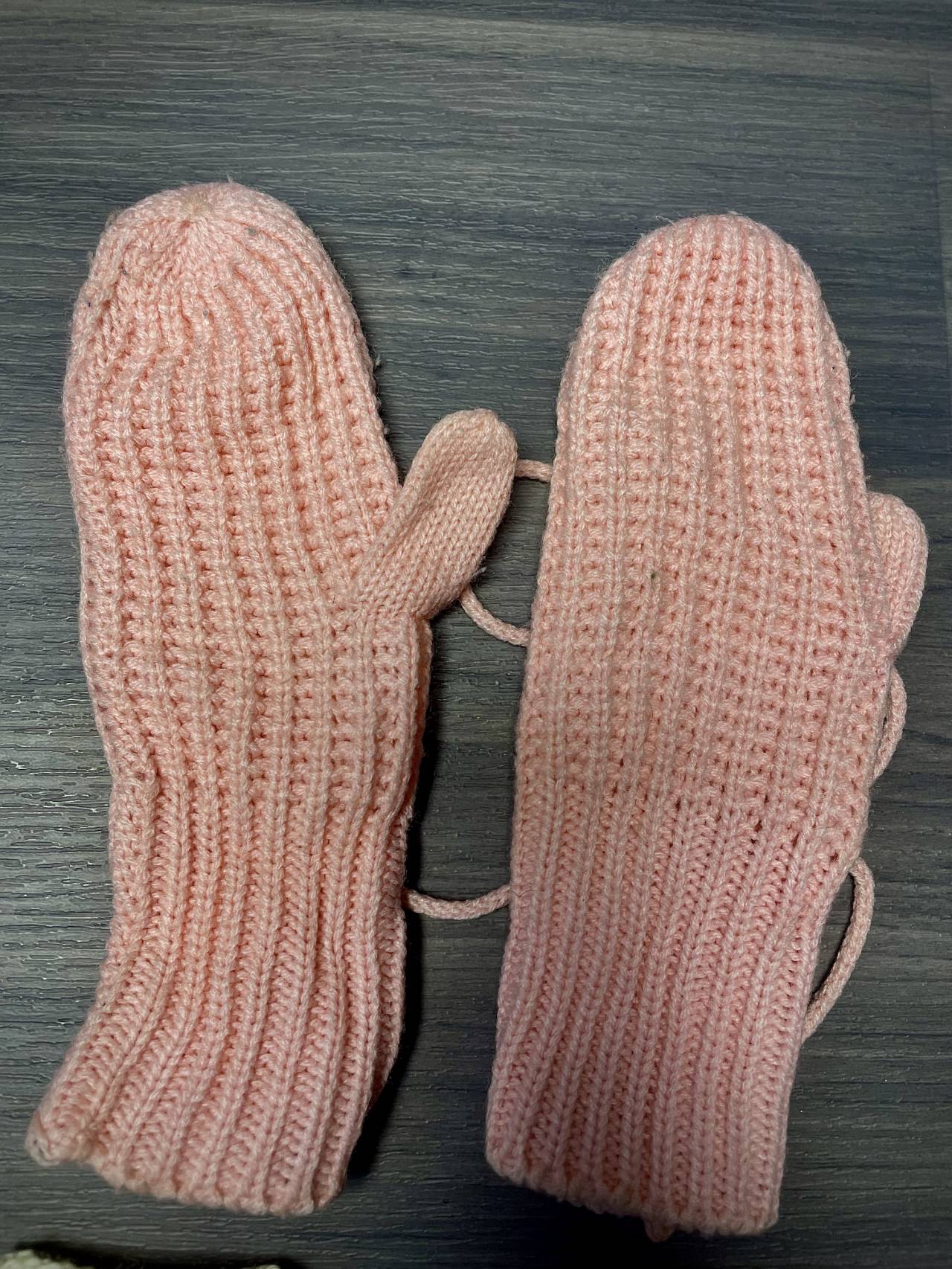 Lot De Moufles Et Chaussons Tricotés Pour Bébé — image1