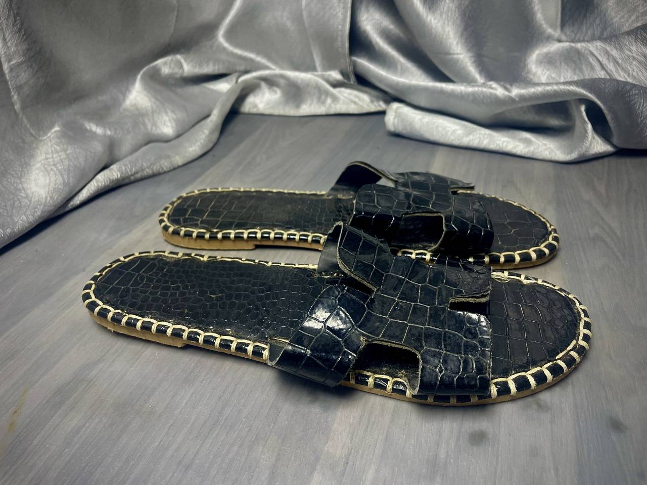 Sandales Plates Effet Croco — image principale