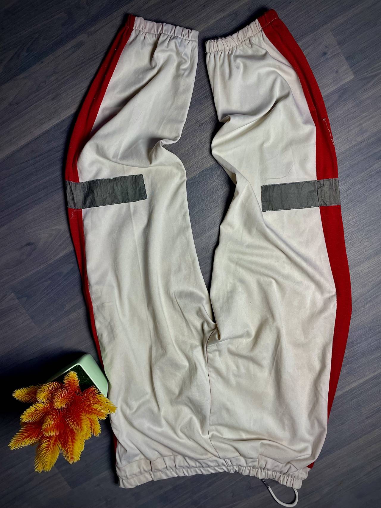 Pantalon Jogging à Bandes Et Détails Réfléchissants — image2