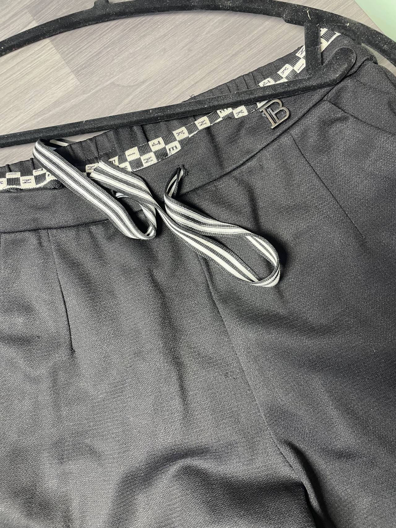 Pantalon Jogging à Chevilles Resserrées Avec Cordon De Serrage — image2