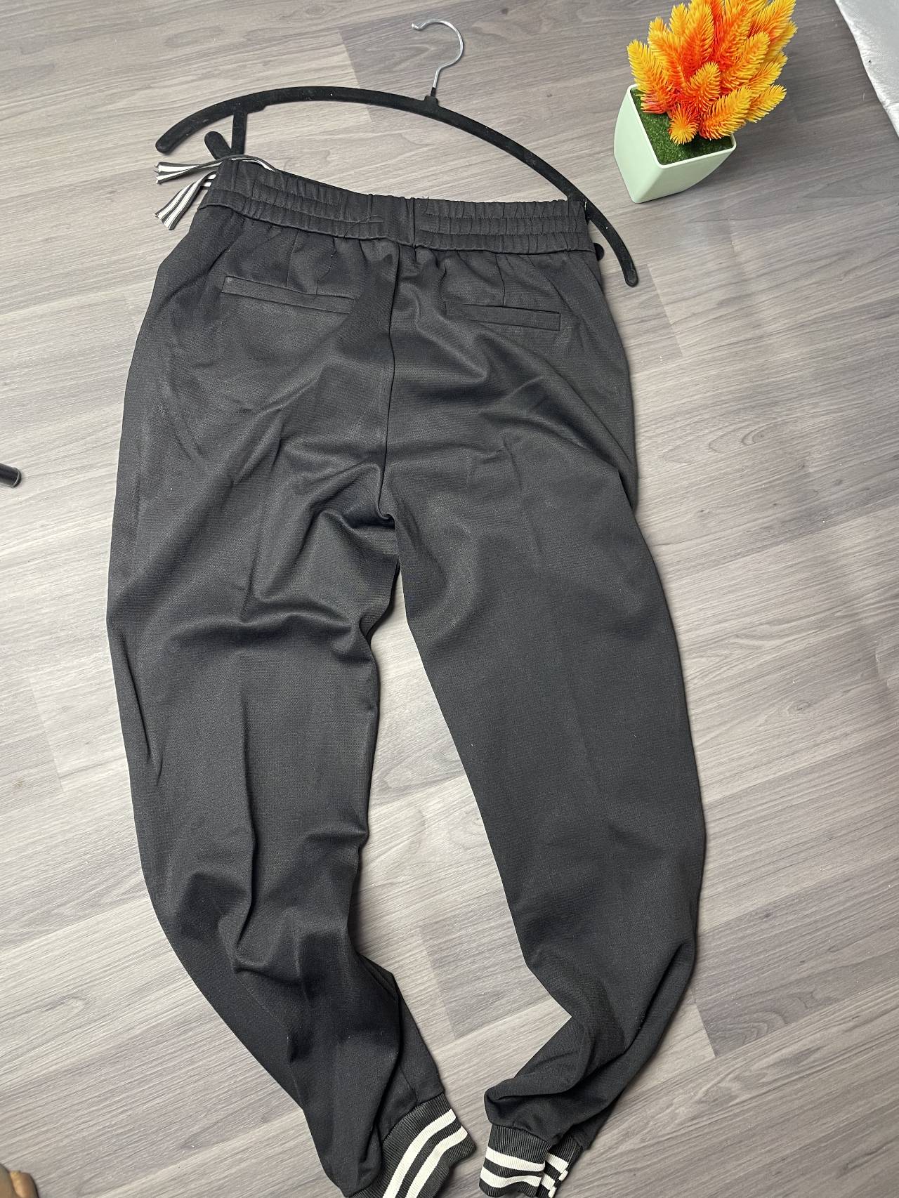 Pantalon Jogging à Chevilles Resserrées Avec Cordon De Serrage — image3