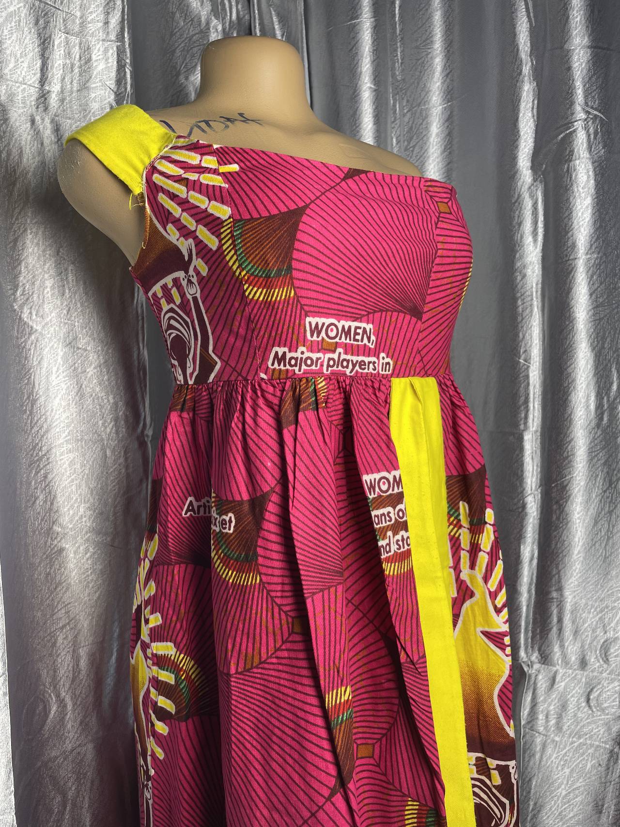 Robe Africaine Spéciale 8 Mars — image1