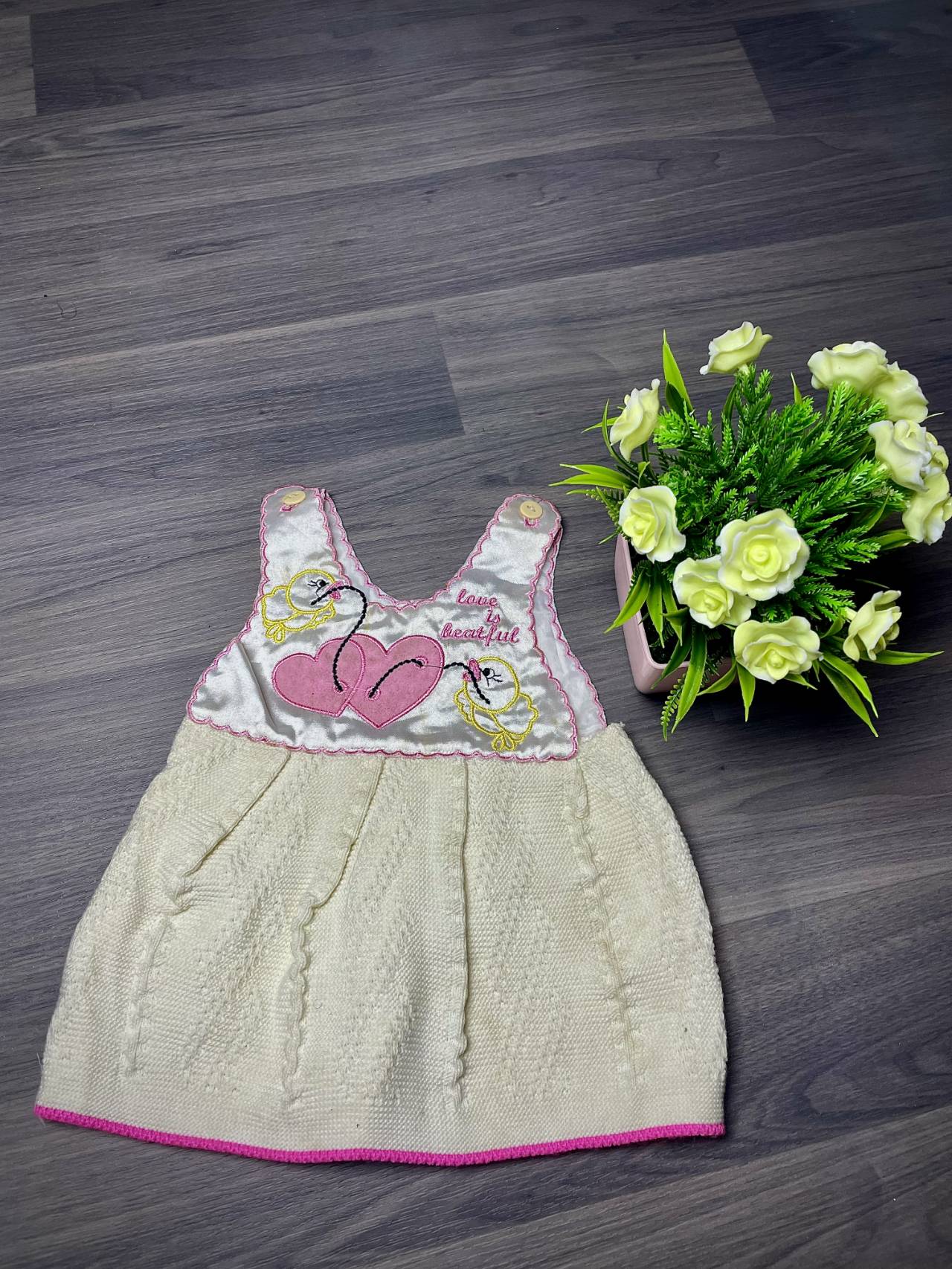 Robe Bébé En Maille Avec Broderie Cœurs Et Poussins — image2