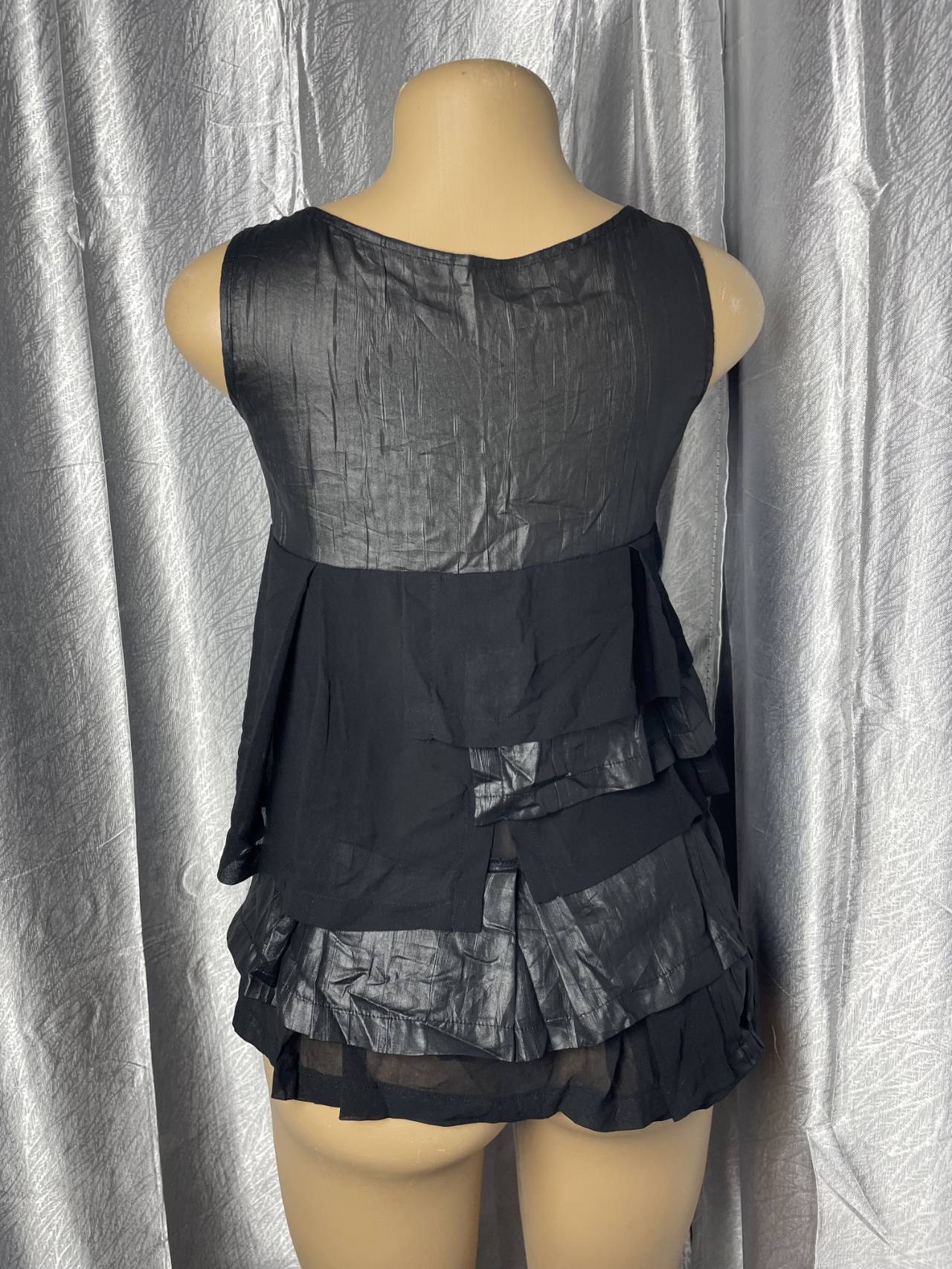 Robe Courte à Volants Superposés — image2