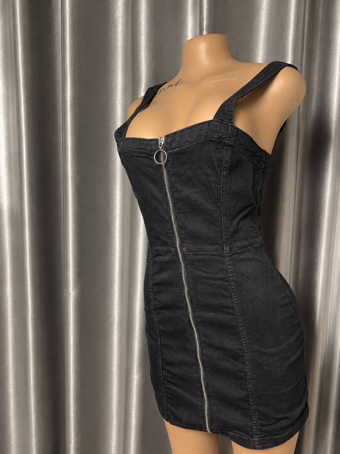 Robe Courte En Denim Avec Fermeture éclair — image principale