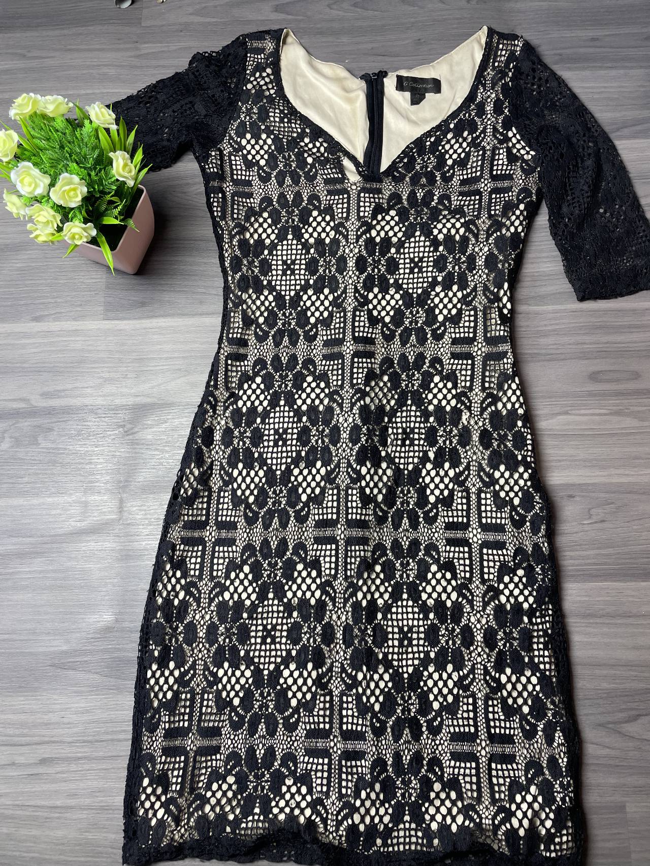 Robe En Dentelle — image principale