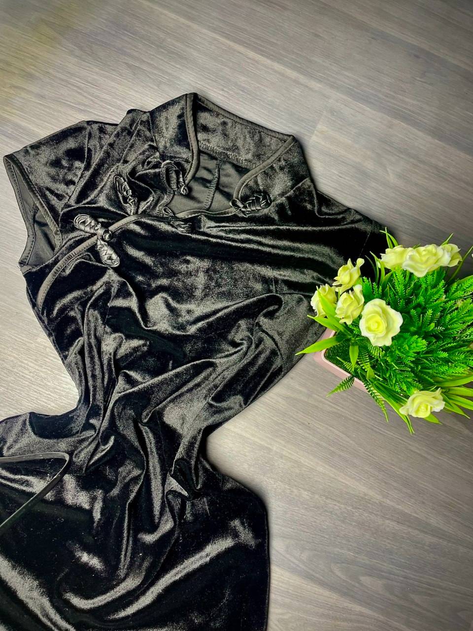 Robe En Velours Effet Satiné Avec Attaches Décoratives — image2