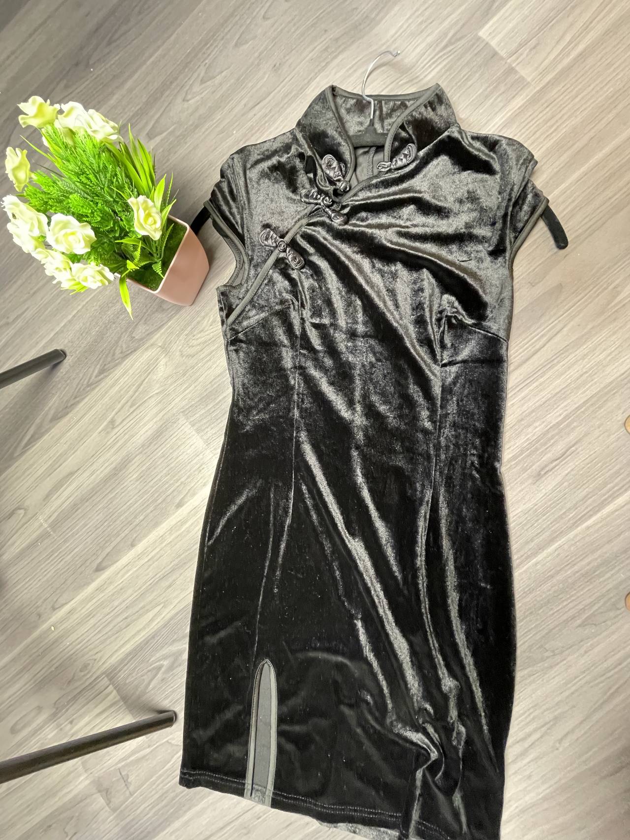 Robe En Velours Style Asiatique – Fente élégante — image1