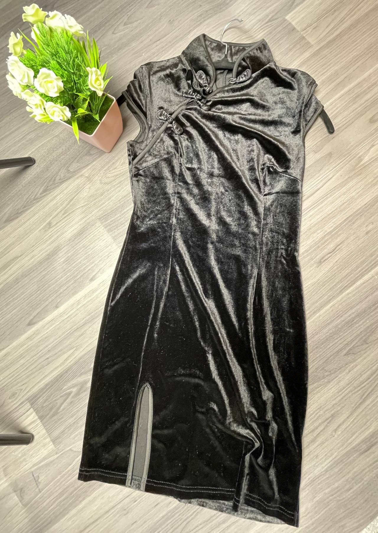 Robe En Velours Style Asiatique – Fente élégante — image principale