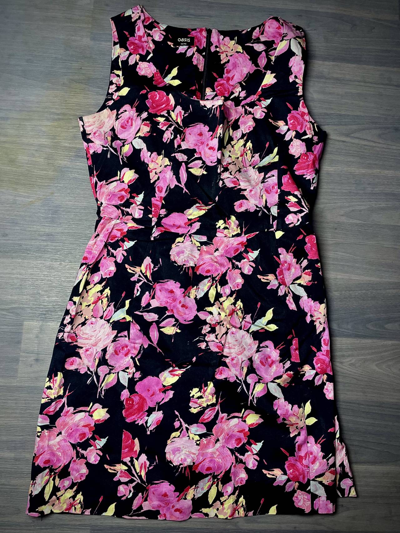 Robe Fleurie Oasis Sans Manches — image principale