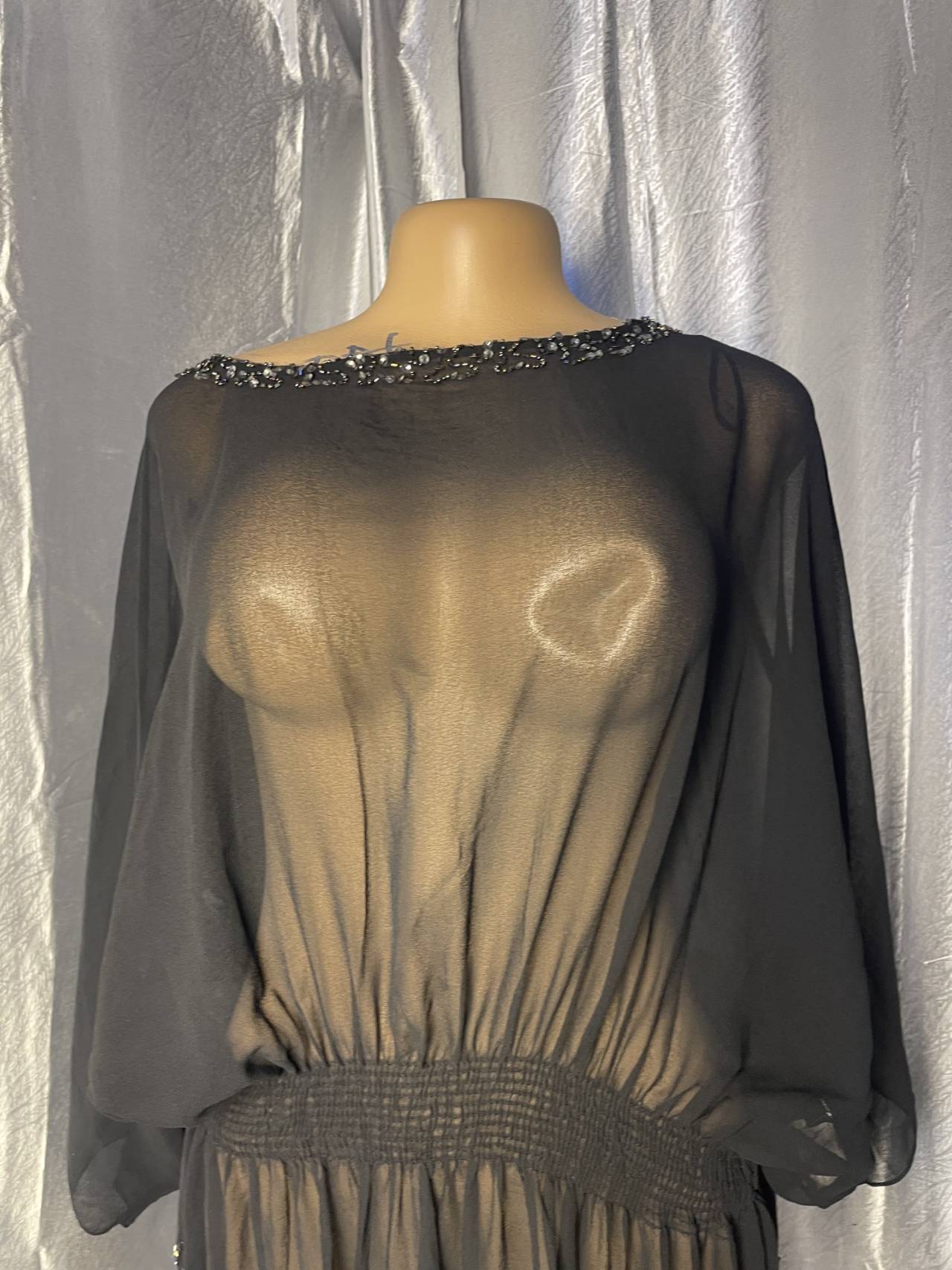 Robe Fluide à Perles Et Motifs Floraux — image2