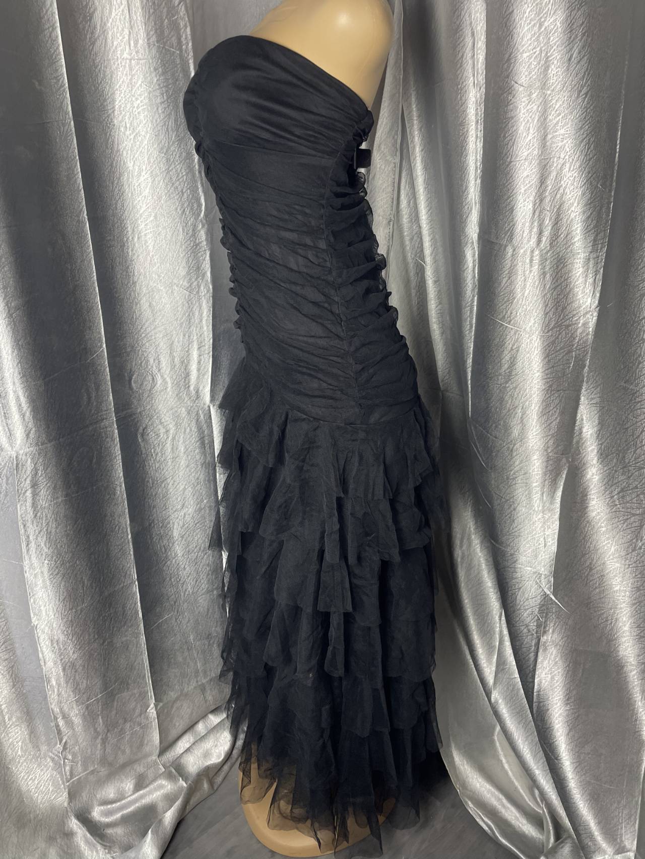 Robe Longue Bustier à Volants En Tulle — image2