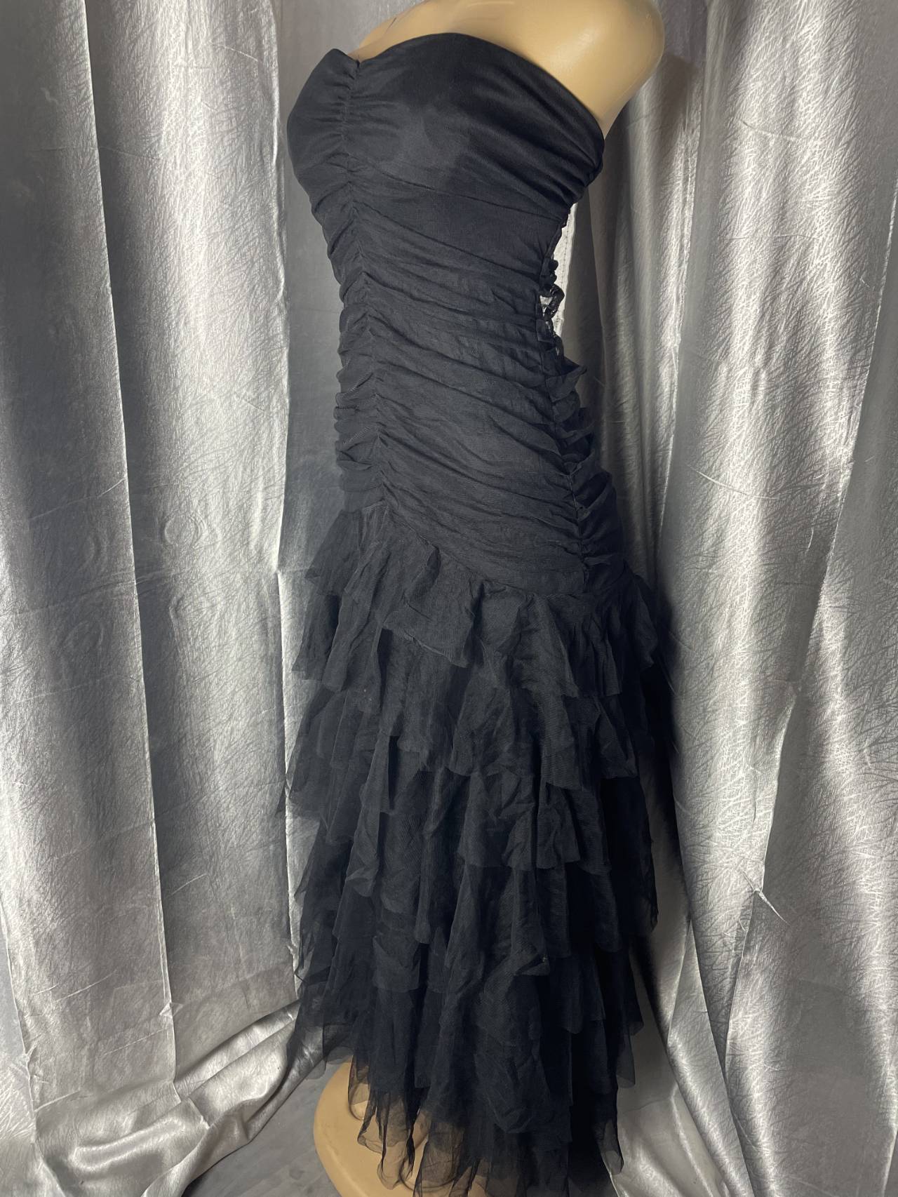 Robe Longue Bustier à Volants En Tulle — image principale