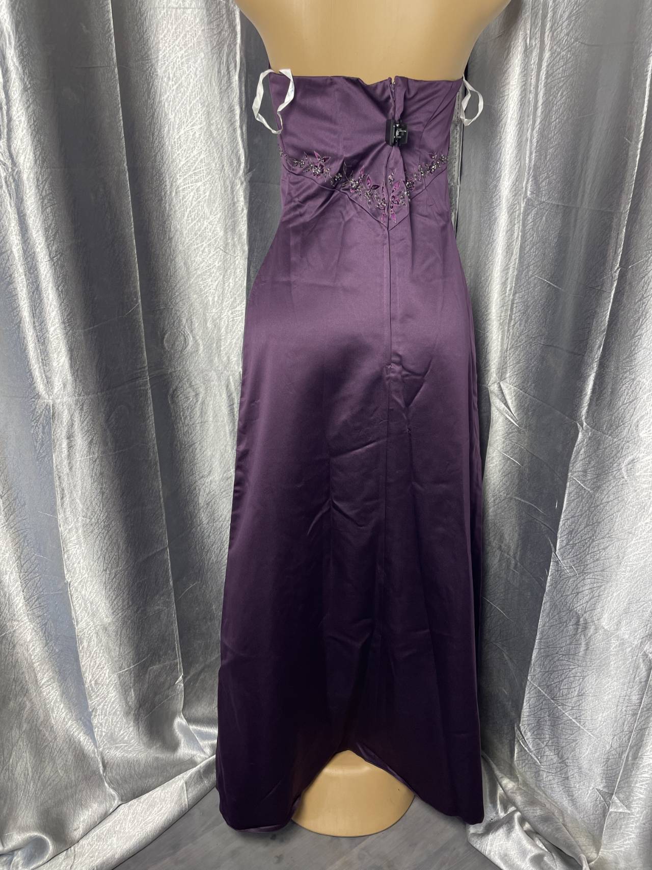 Robe Longue Bustier Satinée Avec Strass — image1
