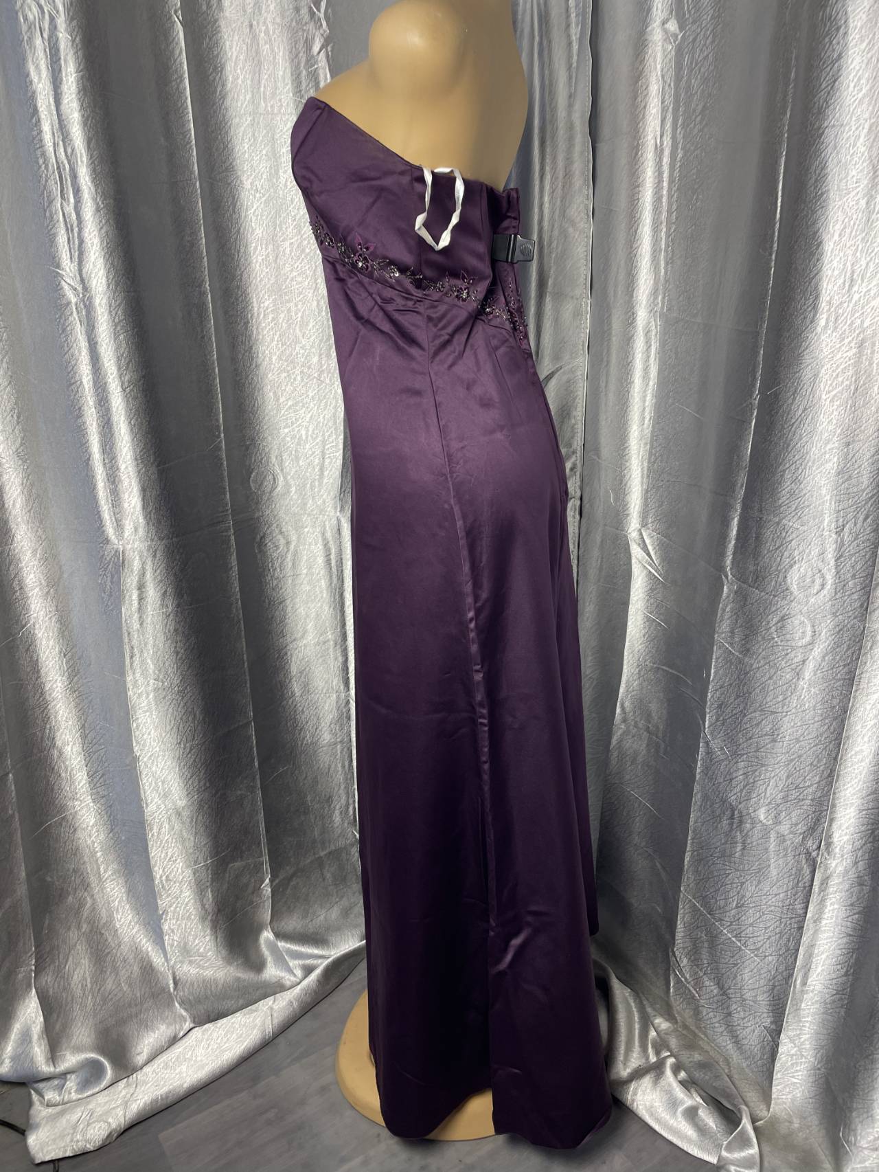 Robe Longue Bustier Satinée Avec Strass — image2