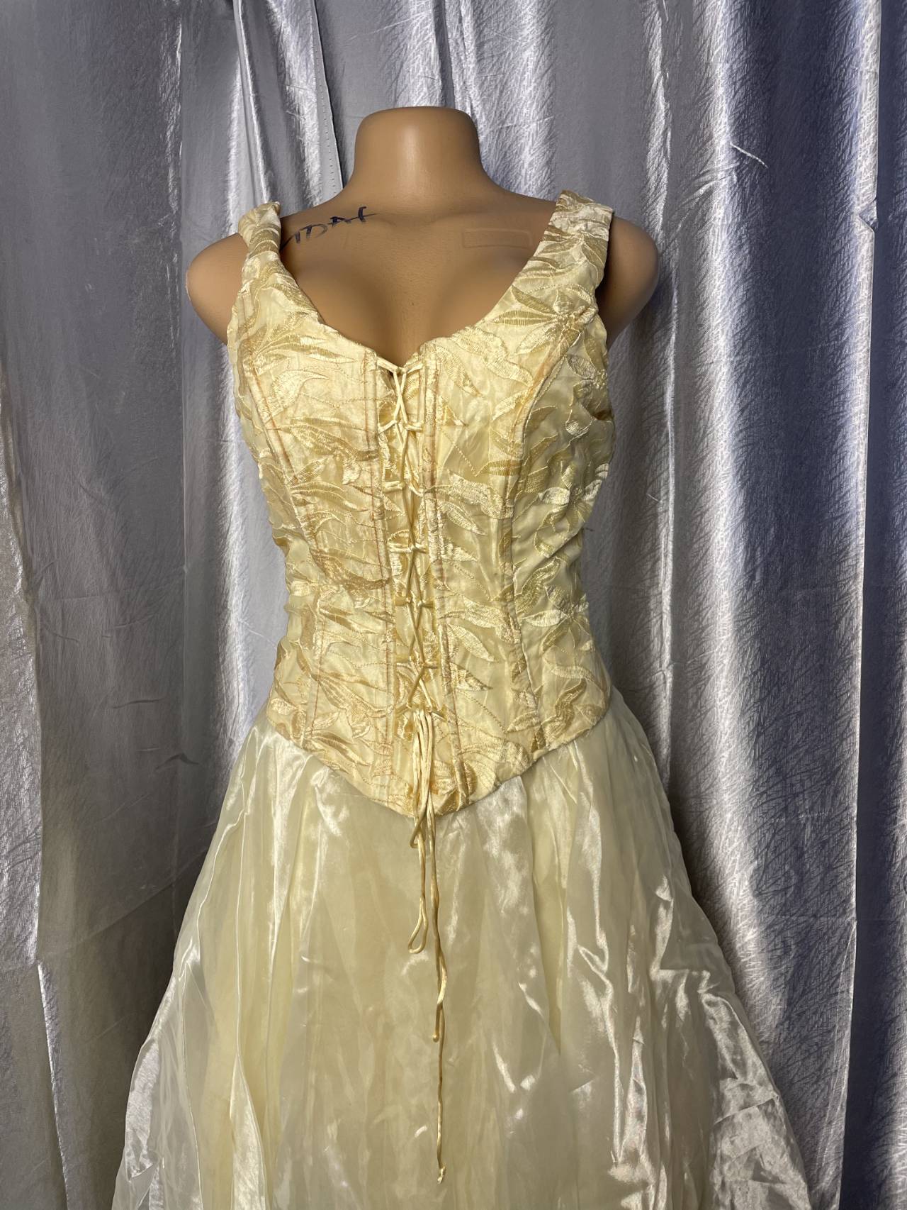 Robe Longue De Cérémonie Avec Corsage Satiné — image1