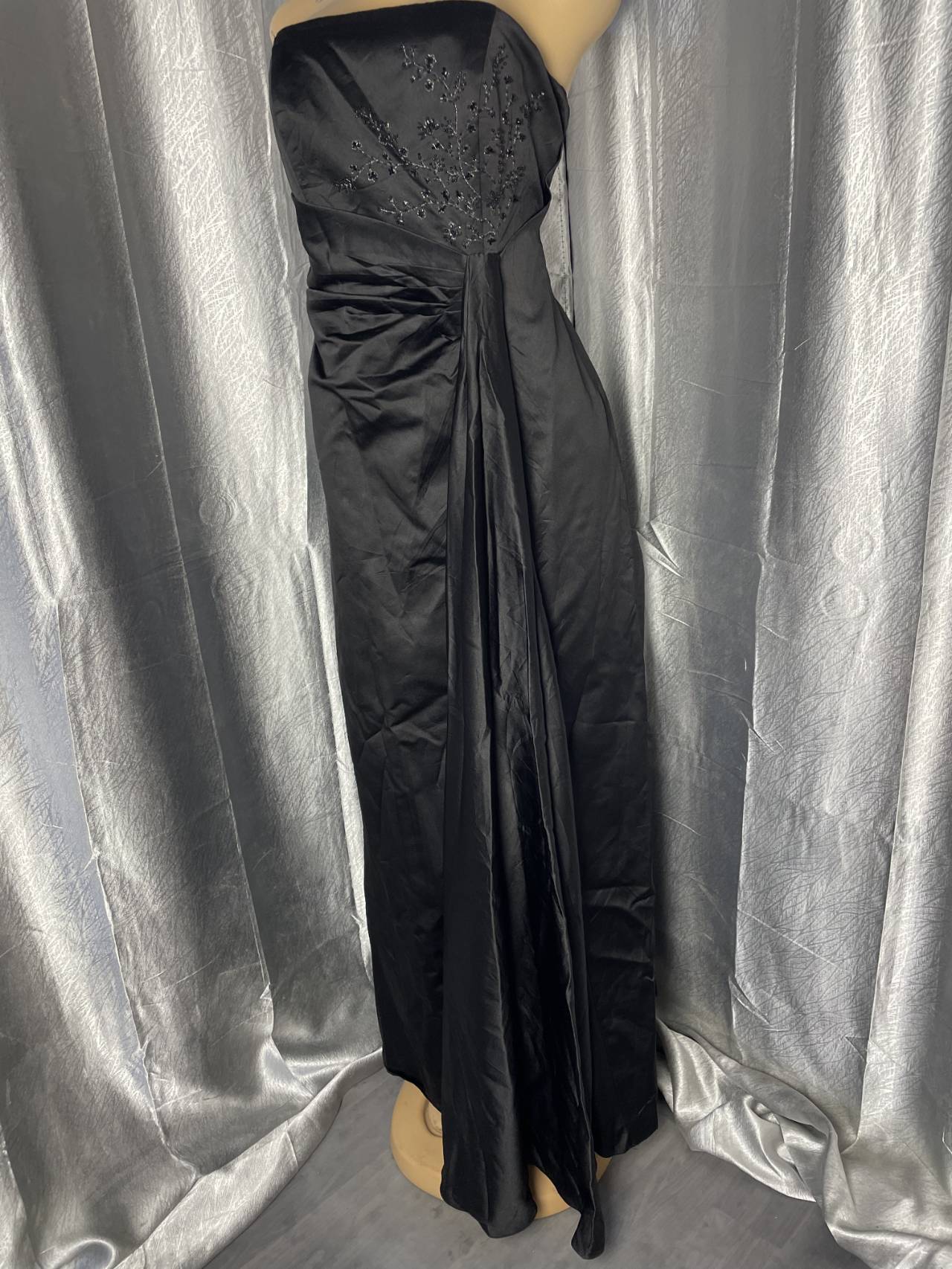 Robe Longue De Soirée Bustier Avec Perles — image principale