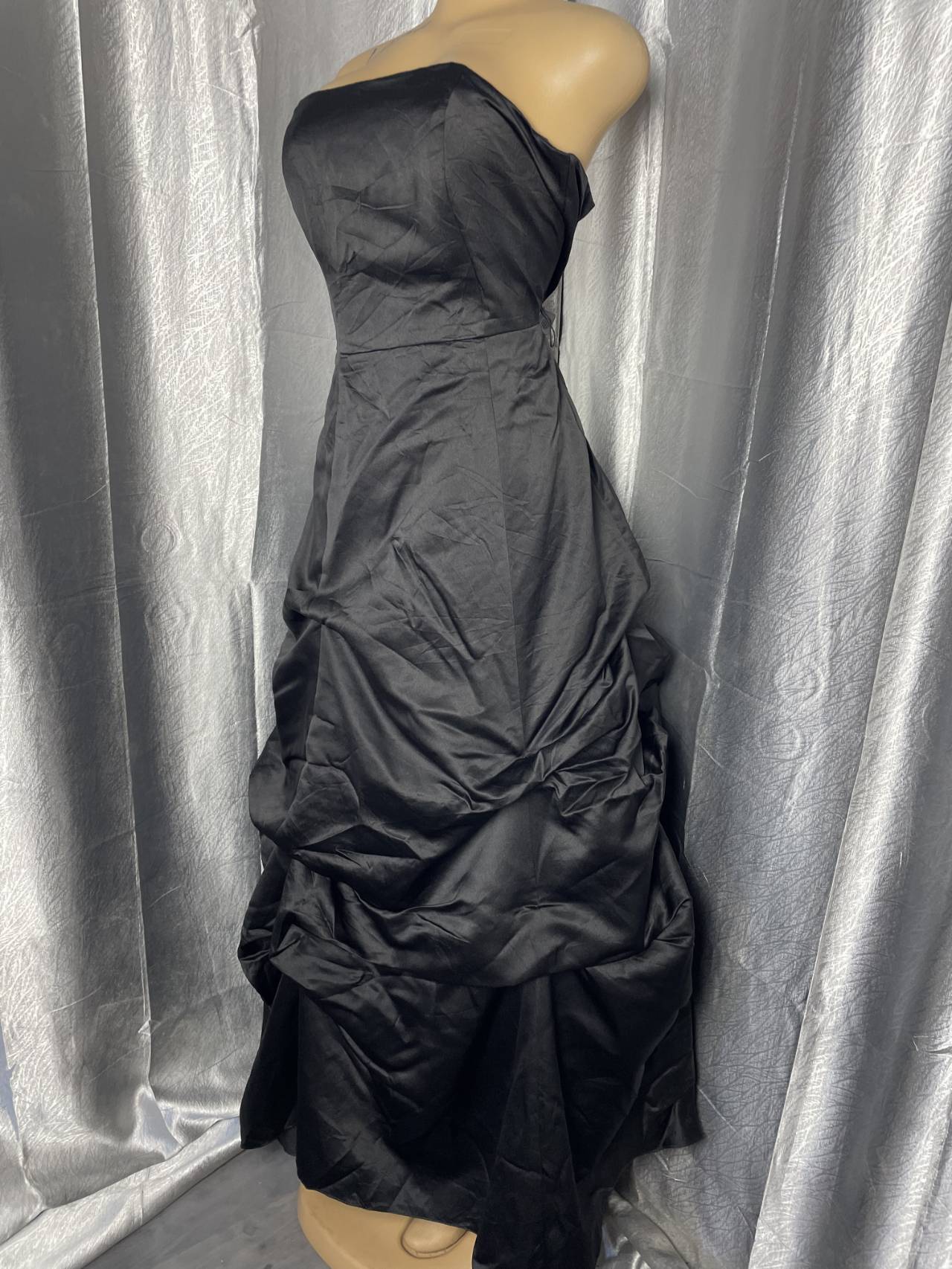 Robe Longue De Soirée Bustier En Satin — image2
