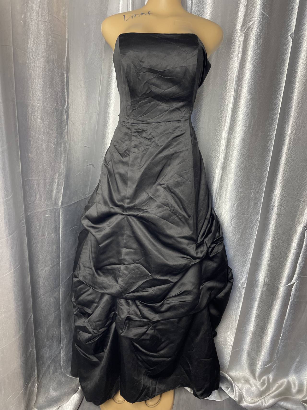 Robe Longue De Soirée Bustier En Satin — image principale