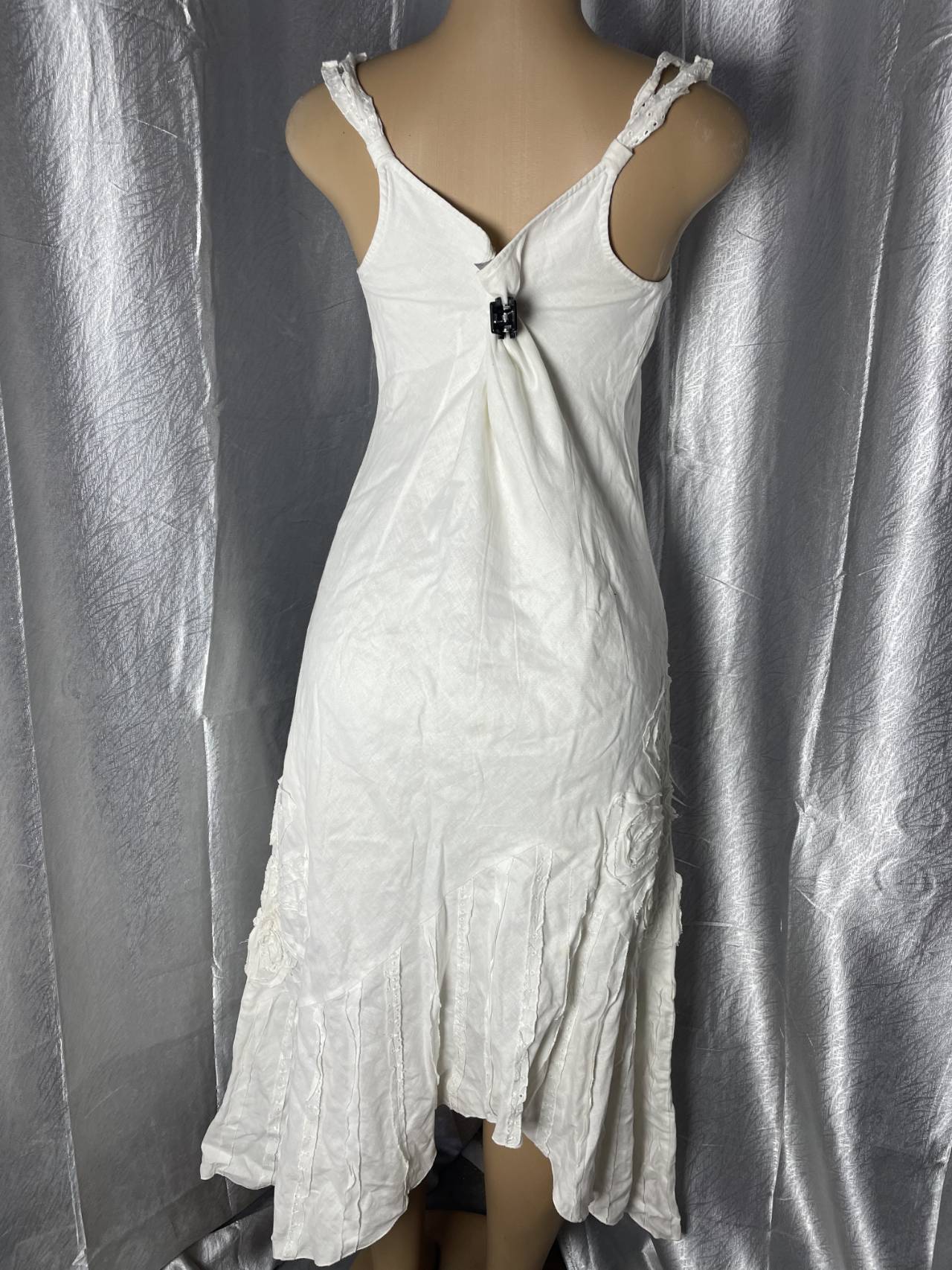 Robe Mi-longue à Fines Bretelles Et Bas Asymétrique — image4
