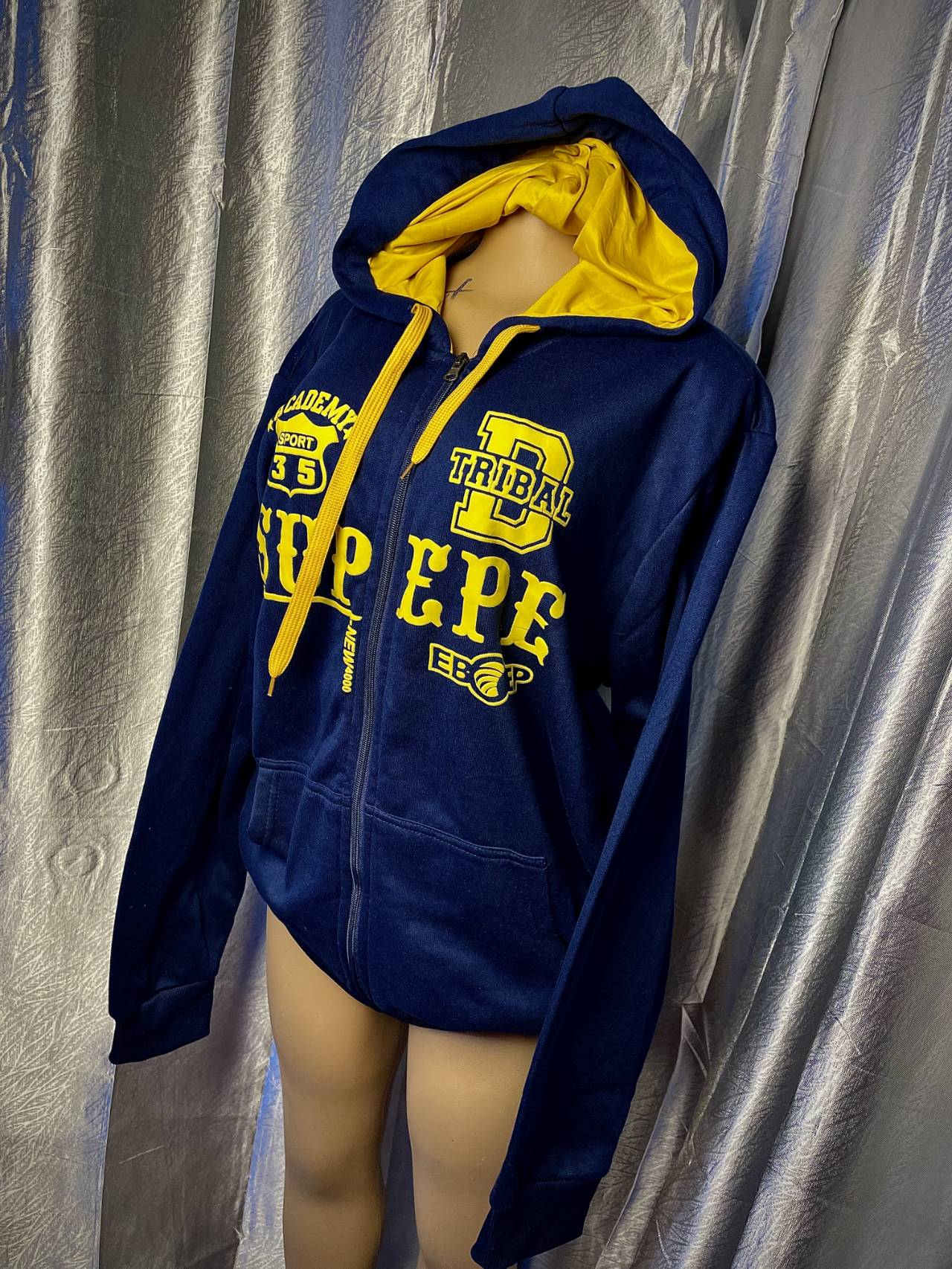 Sweat à Capuche Zippé – Style Universitaire — image1