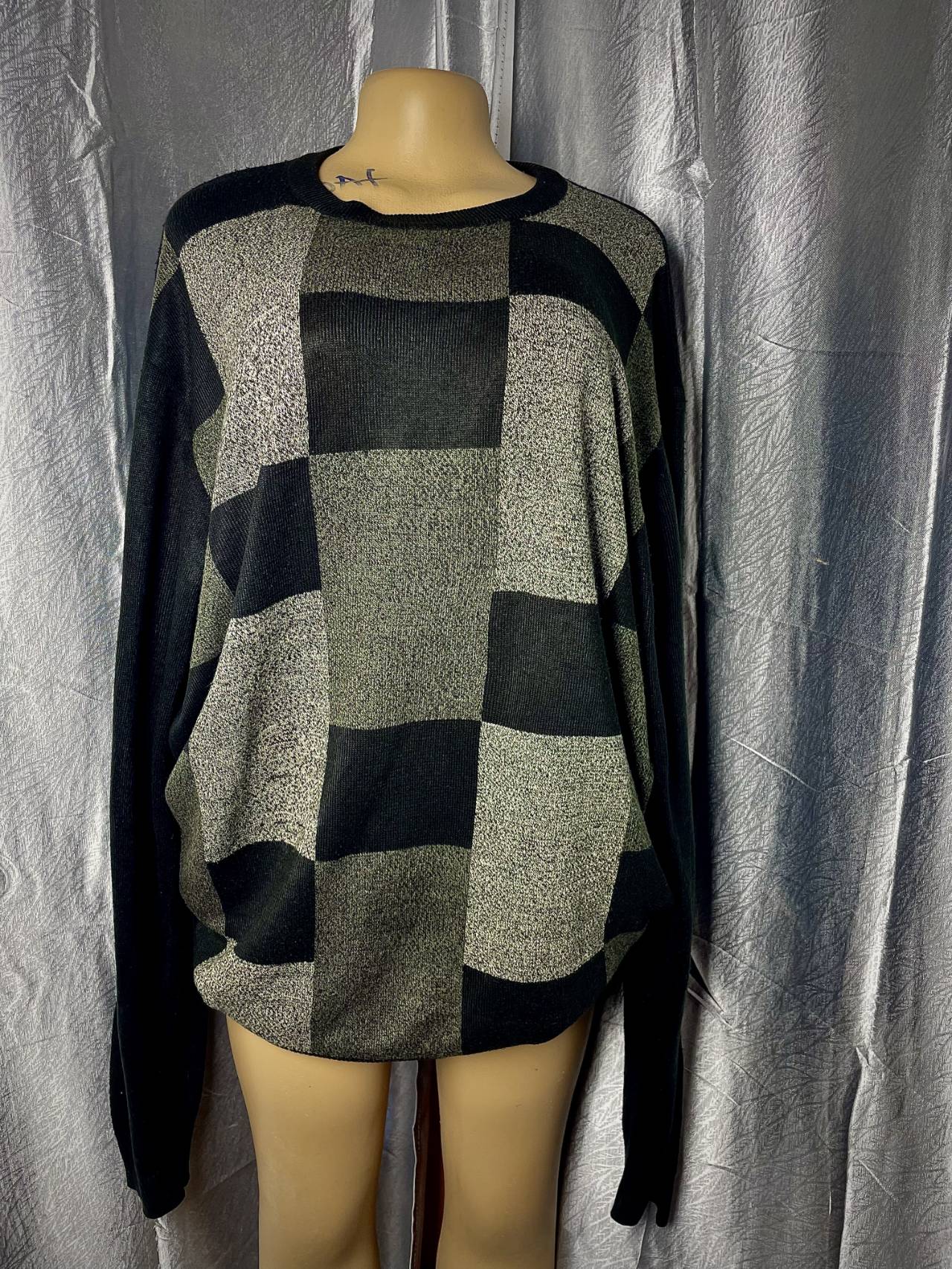 Titre : Pull Oversize à Motif Géométrique — image principale
