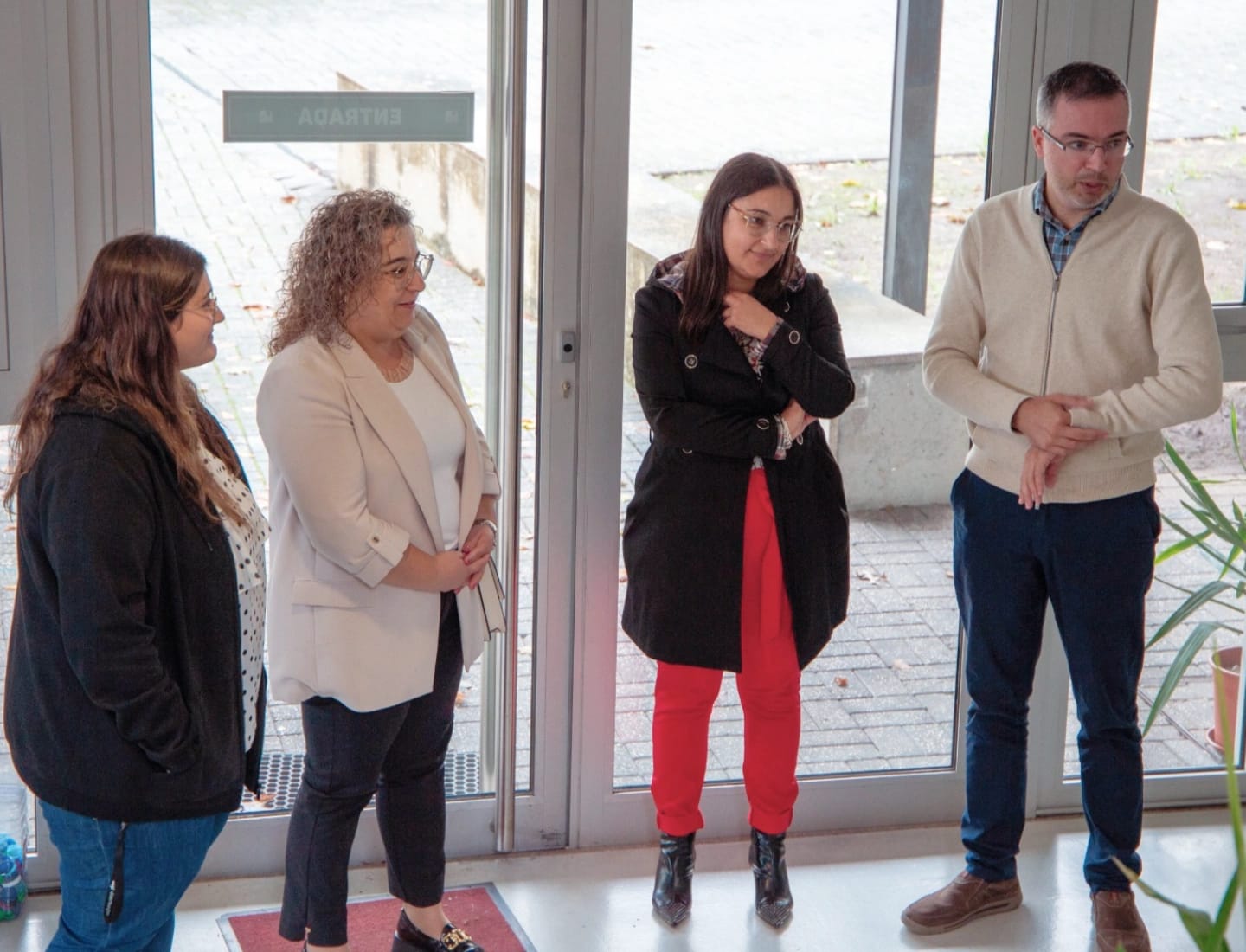 ISCE Douro entrega donativos