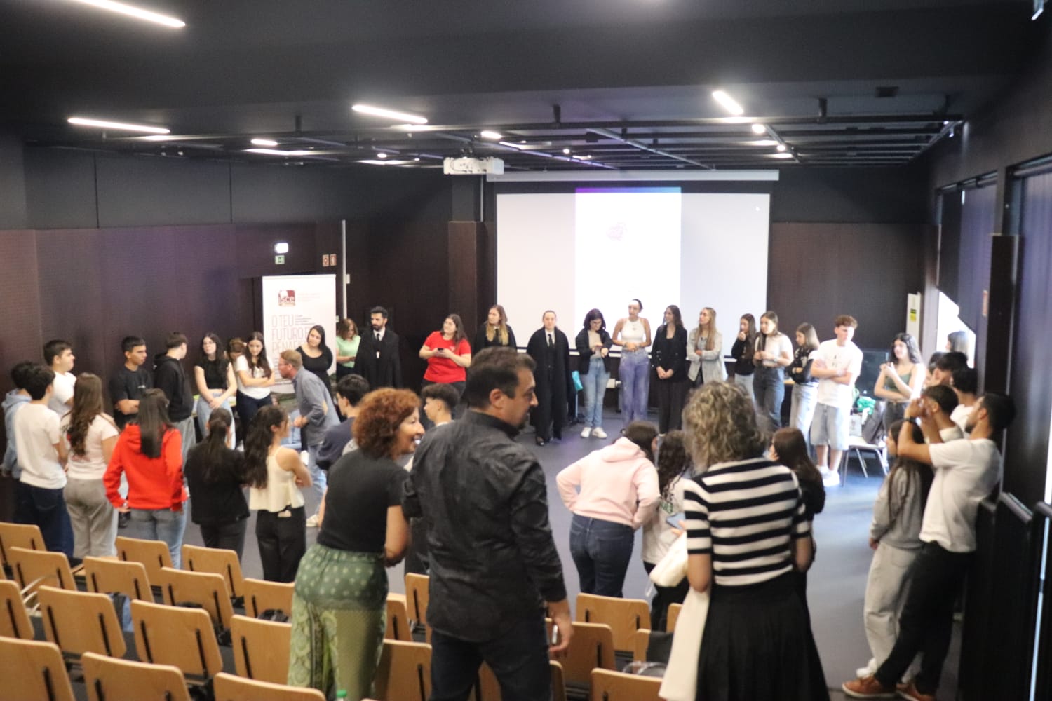 Educação Social em Ação: Estudantes do ISCE Douro assinalam o Dia Internacional do Educador Social e o Dia Mundial da Saúde Mental