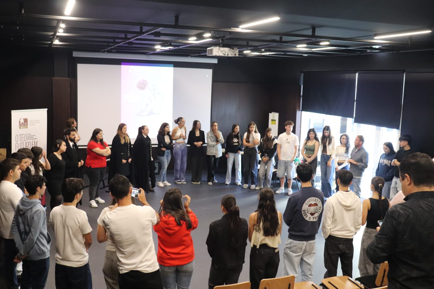 Educação Social em Ação: Estudantes do ISCE Douro assinalam o Dia Internacional do Educador Social e o Dia Mundial da Saúde Mental