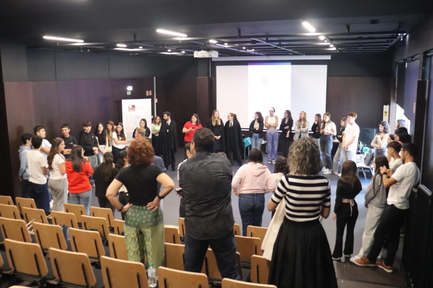 Educação Social em Ação: Estudantes do ISCE Douro assinalam o Dia Internacional do Educador Social e o Dia Mundial da Saúde Mental