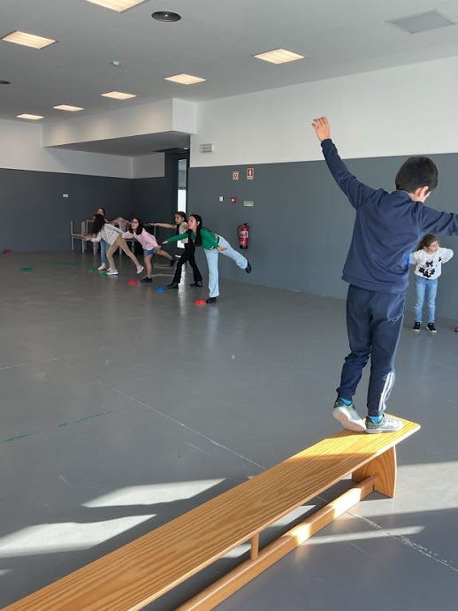Estudantes do Mestrado em Educação Pré-escolar e Ensino do 1.º CEB em contexto prático