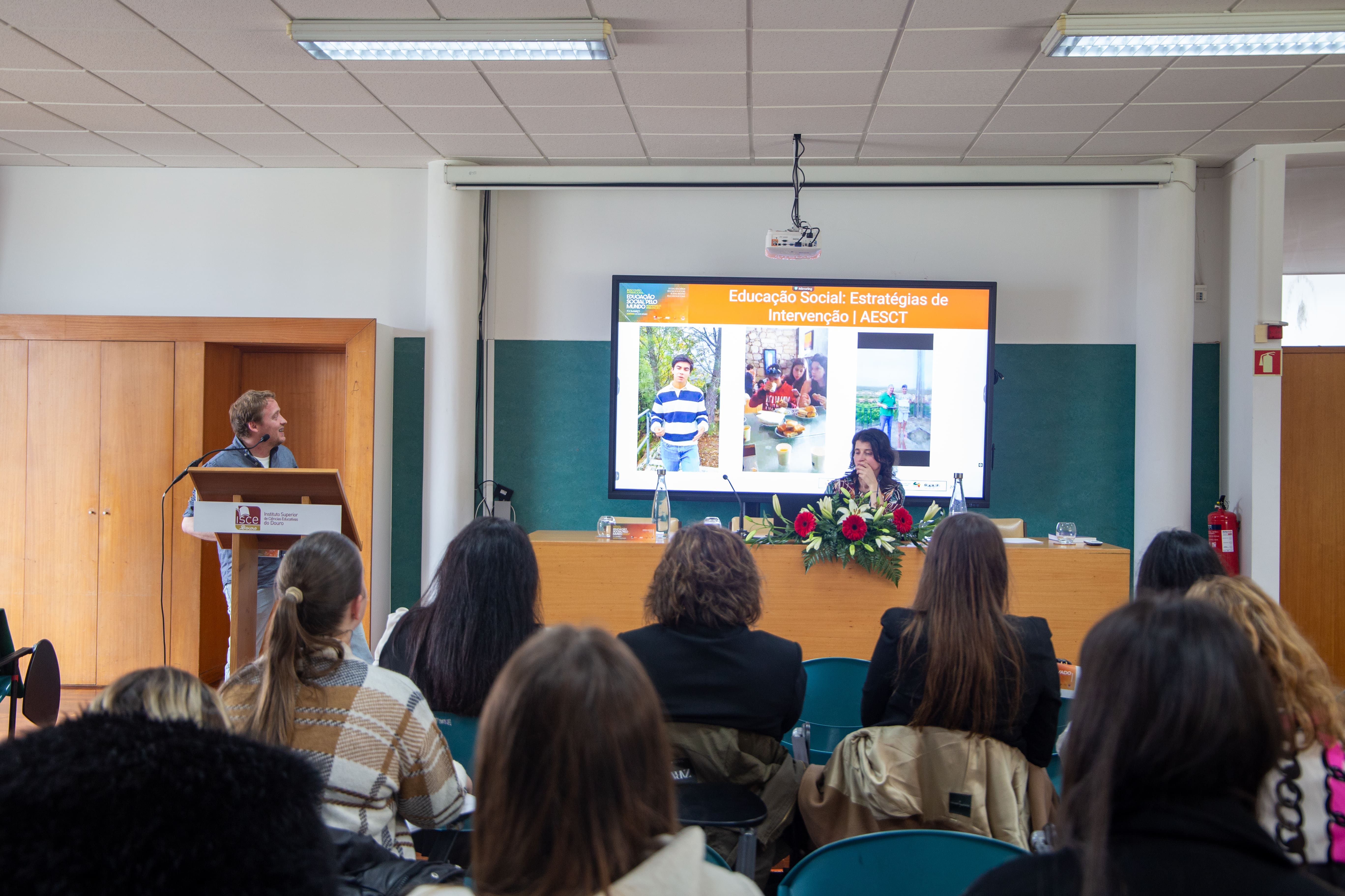 Encontro Internacional Educação Social pelo Mundo reuniu especialistas em Penafiel