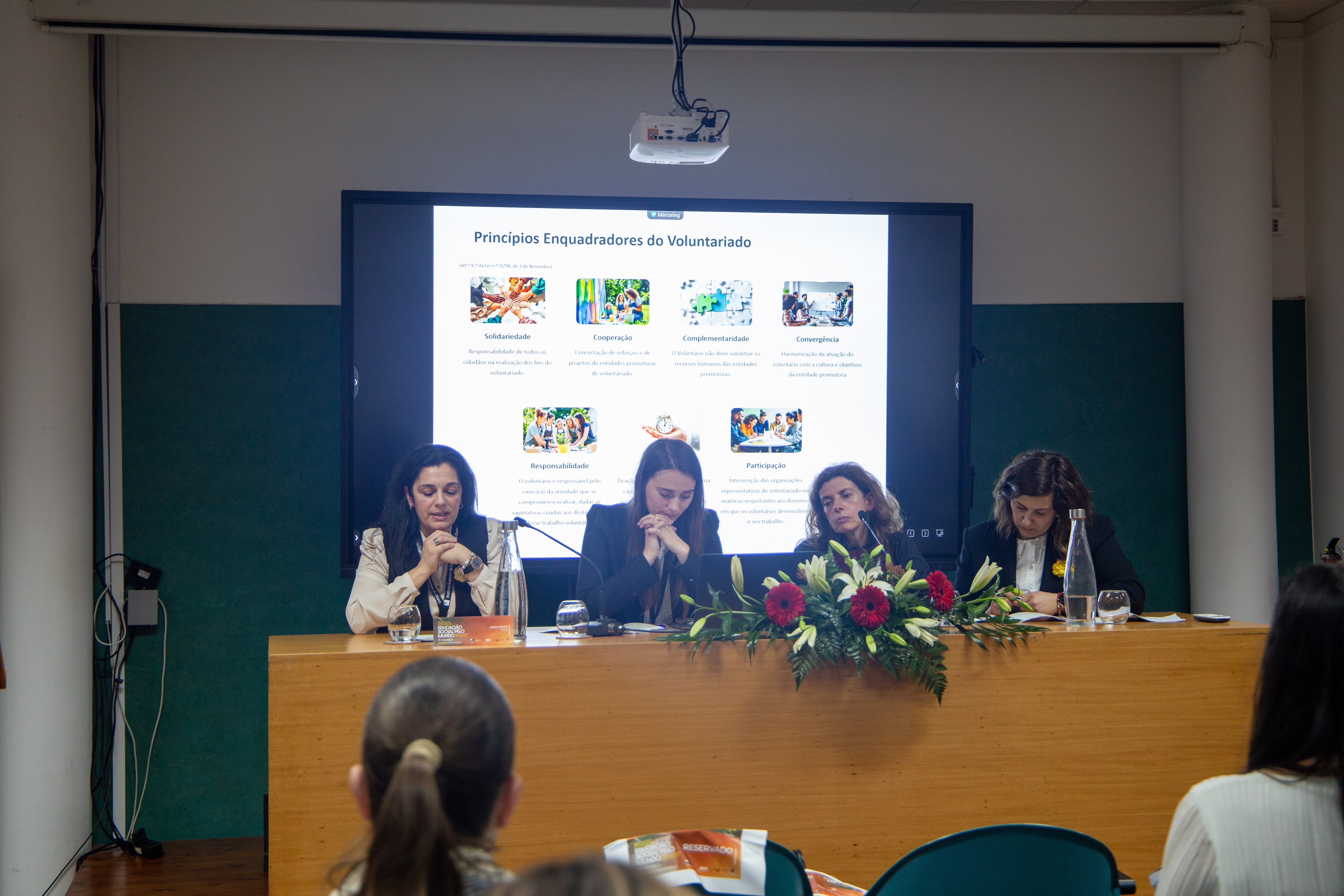 Encontro Internacional Educação Social pelo Mundo reuniu especialistas em Penafiel