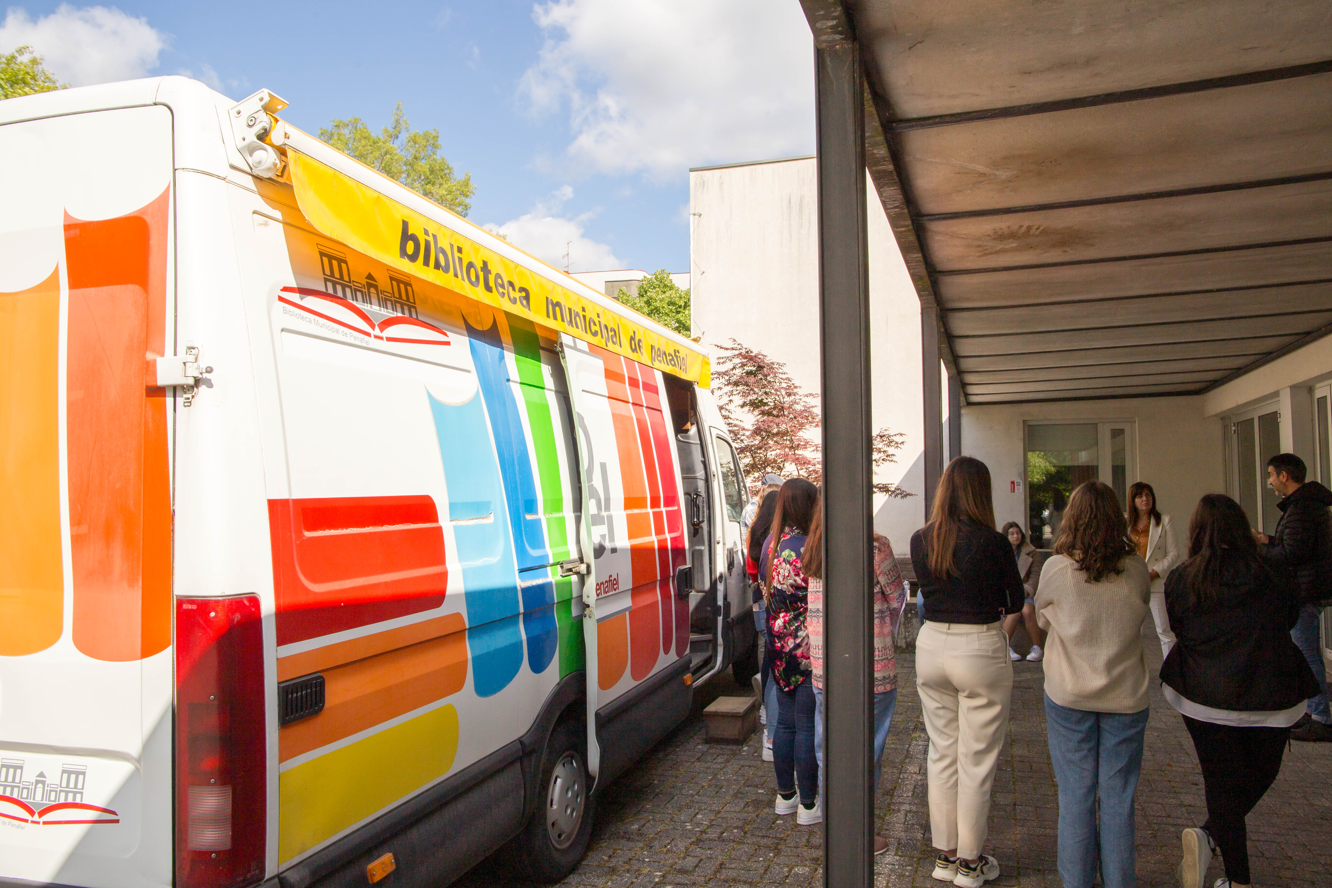 Bibliomóvel visita ISCE Douro