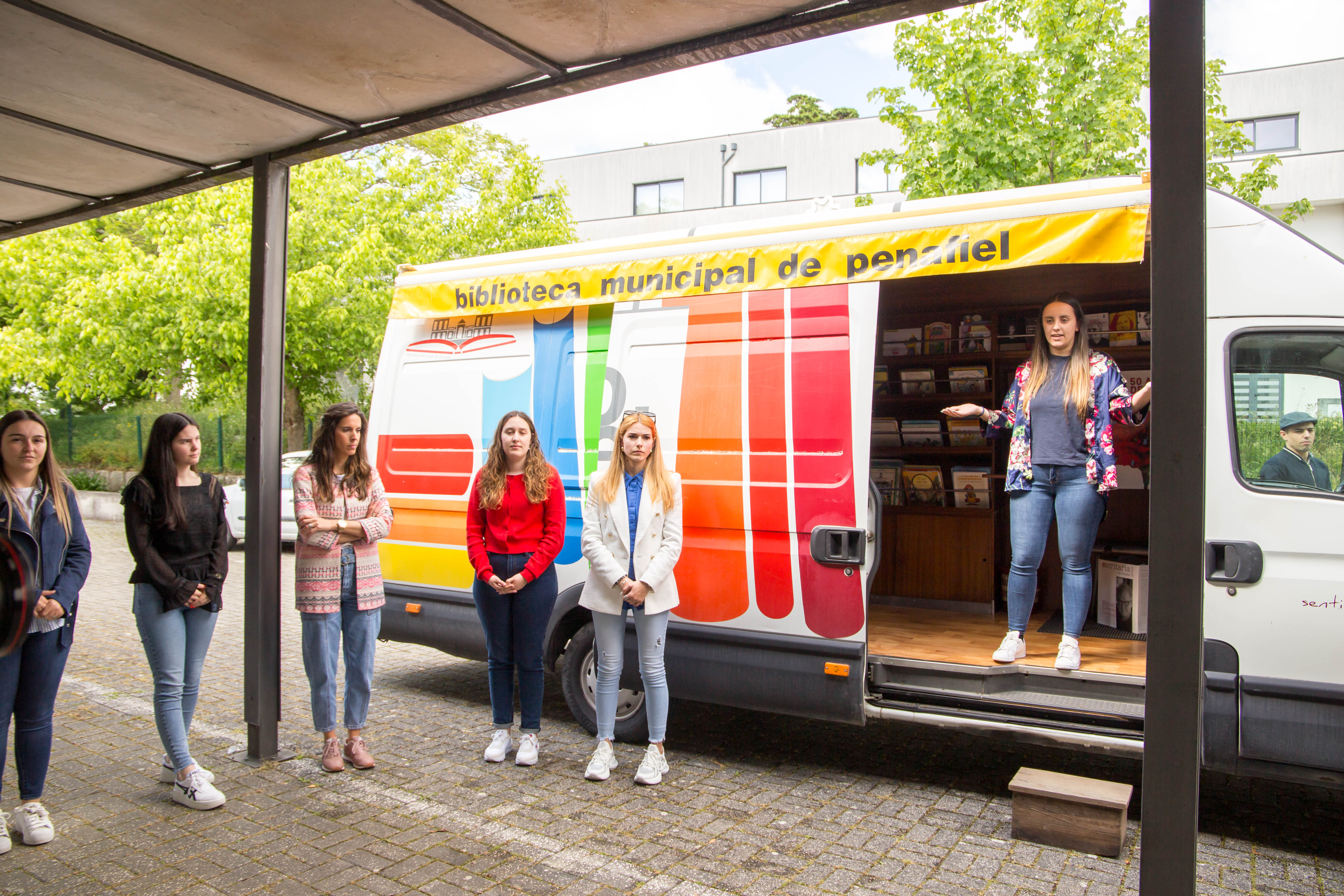Bibliomóvel visita ISCE Douro