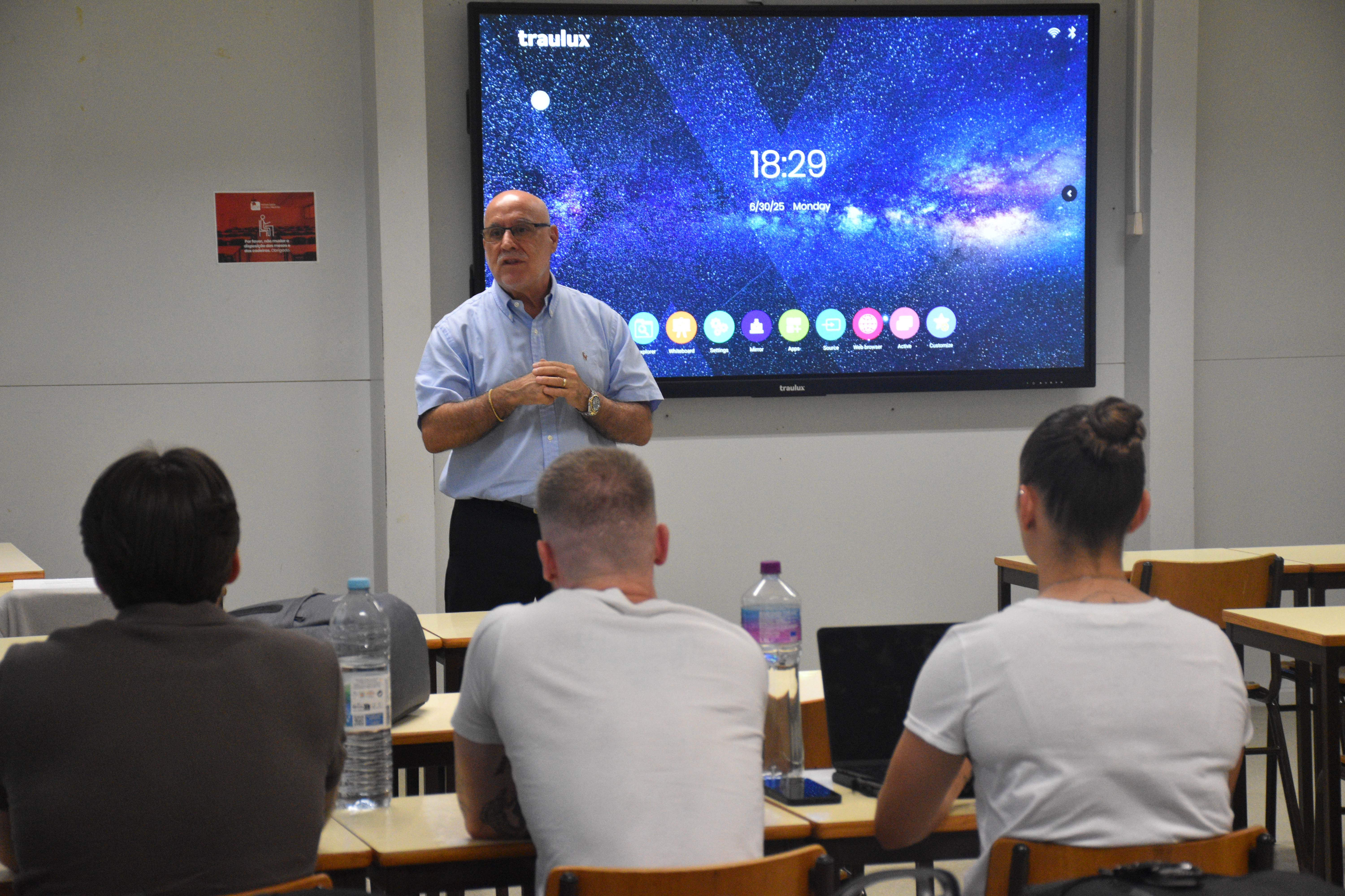 Professor Nelo Vingada dinamizou aula no ISCE