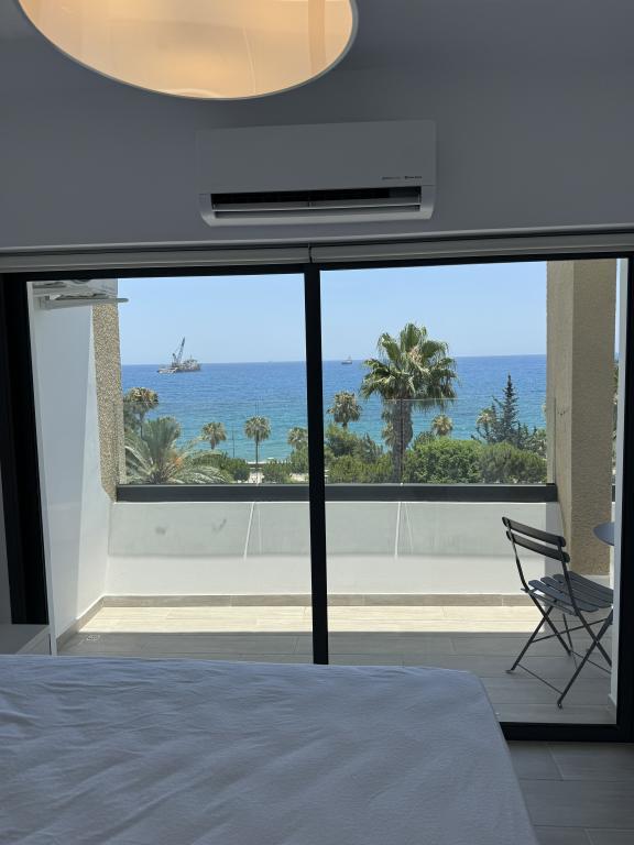 Limassol SeaFront 1bd — fotografija 3